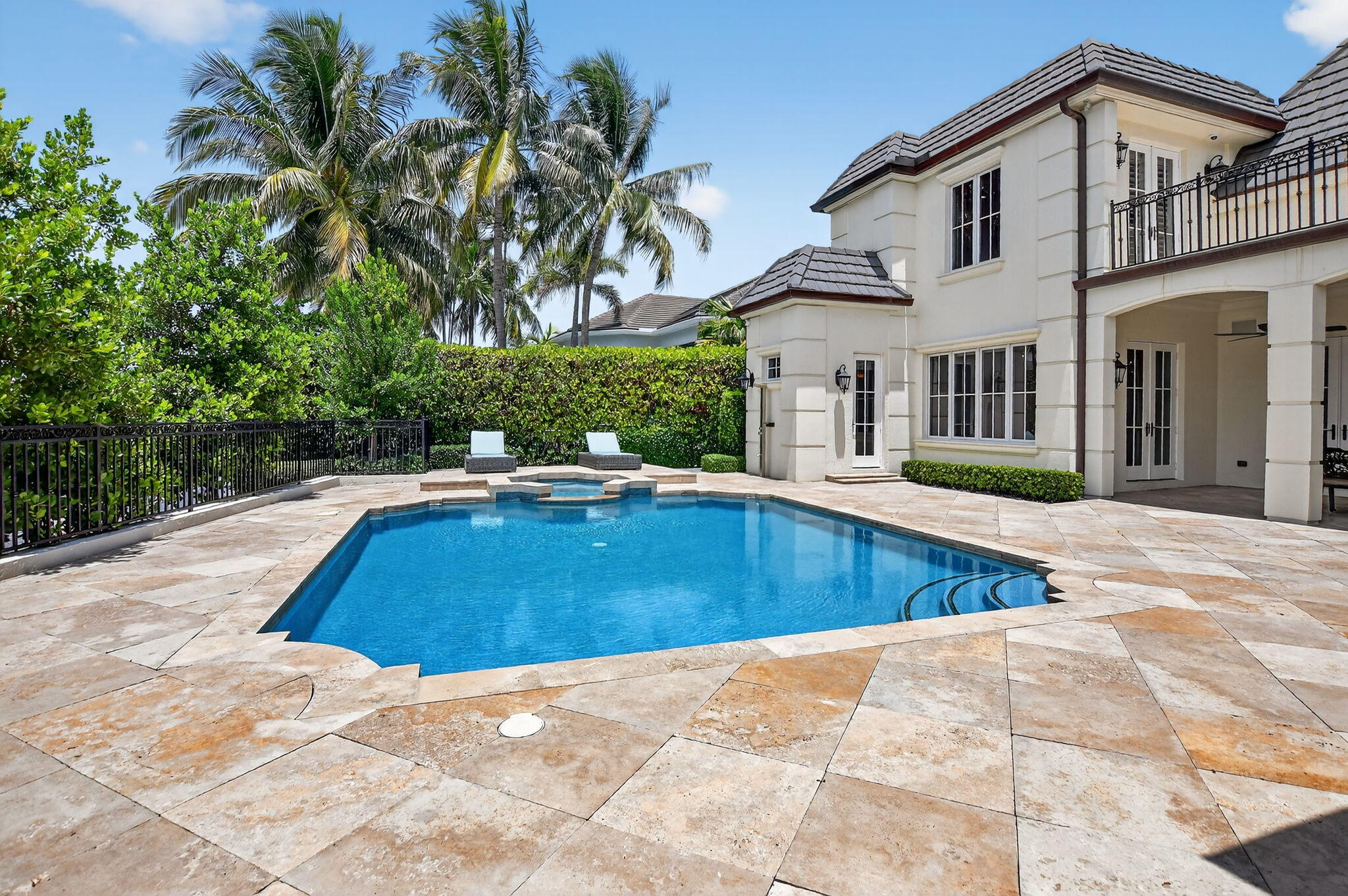 377 E Coconut Palm, Boca Raton FL 33432