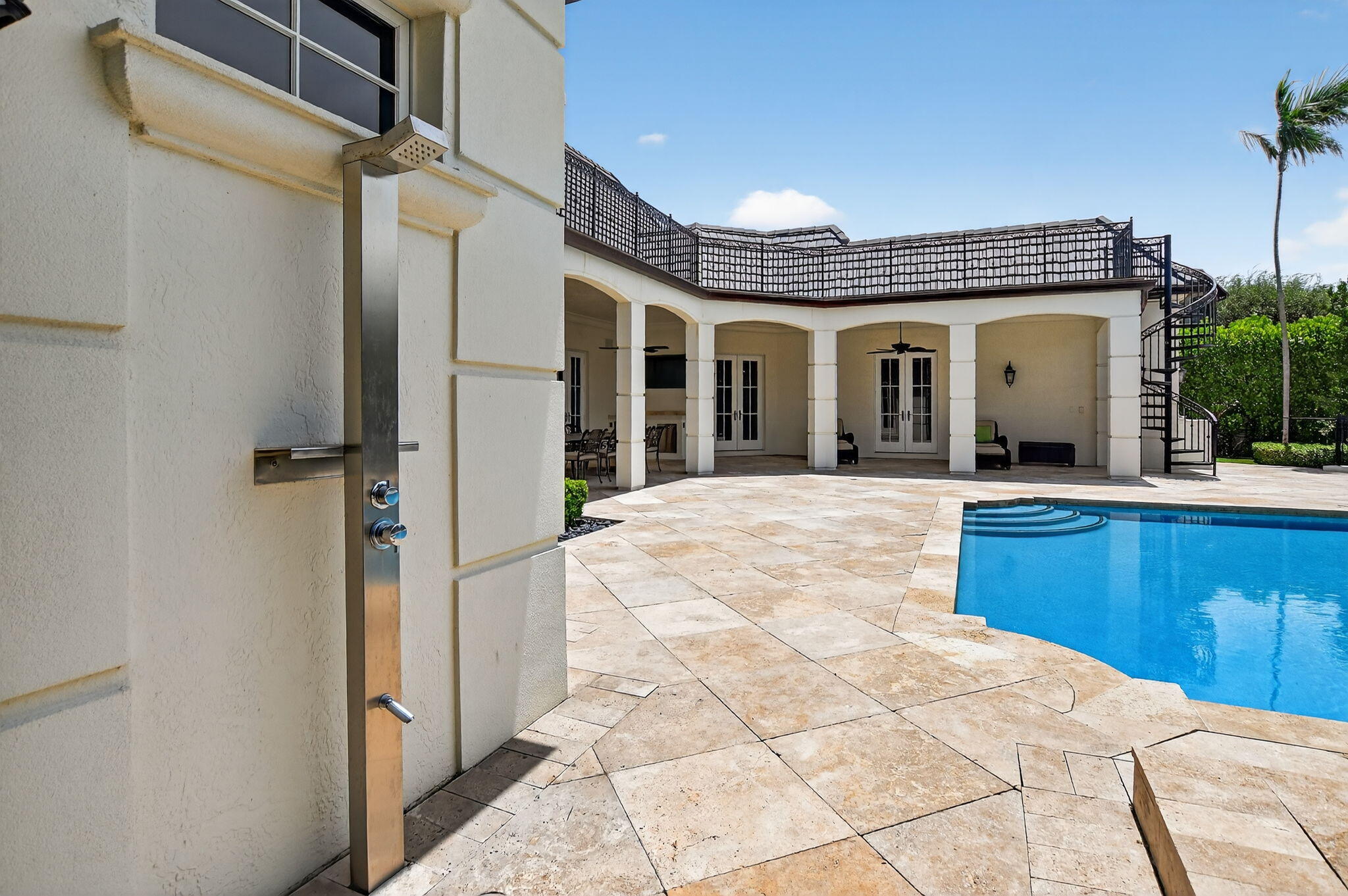 377 E Coconut Palm, Boca Raton FL 33432