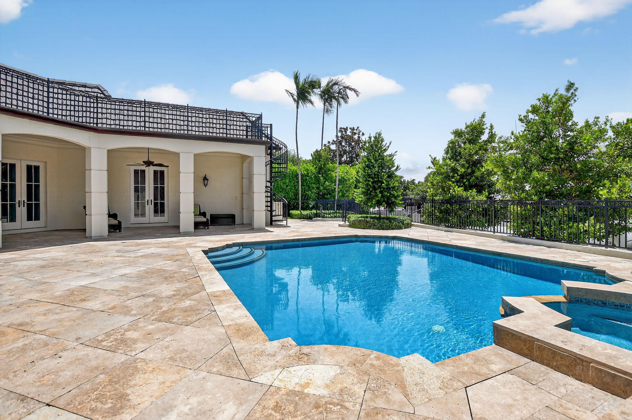 377 E Coconut Palm, Boca Raton FL 33432