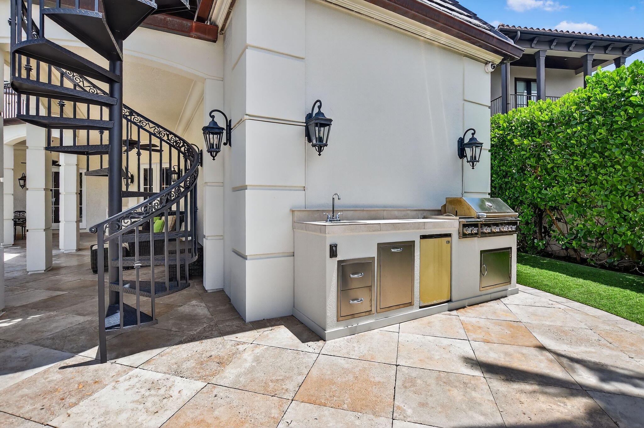 377 E Coconut Palm, Boca Raton FL 33432
