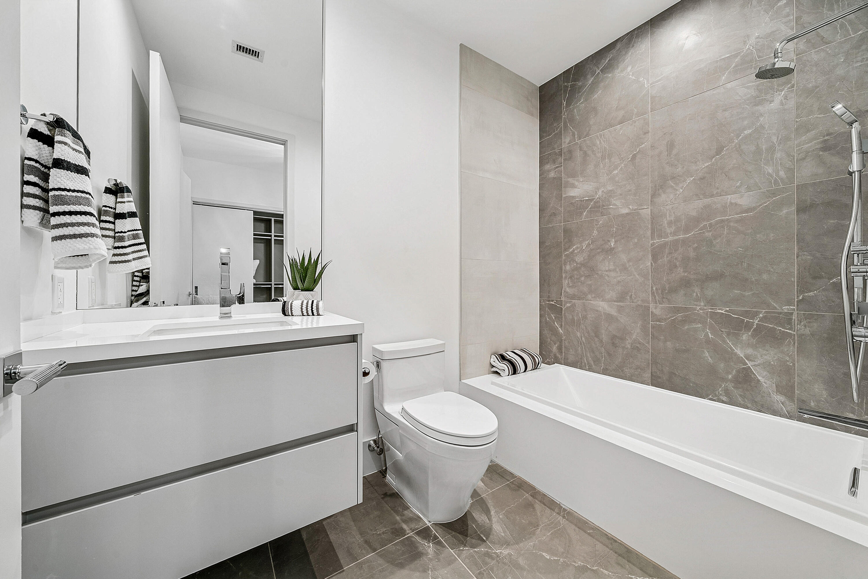 1625 S Ocean #10, Delray Beach FL 33483