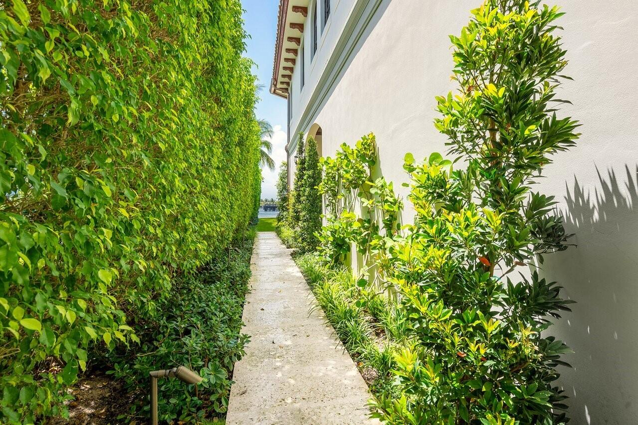 350 E Ocean, Lantana FL 33462