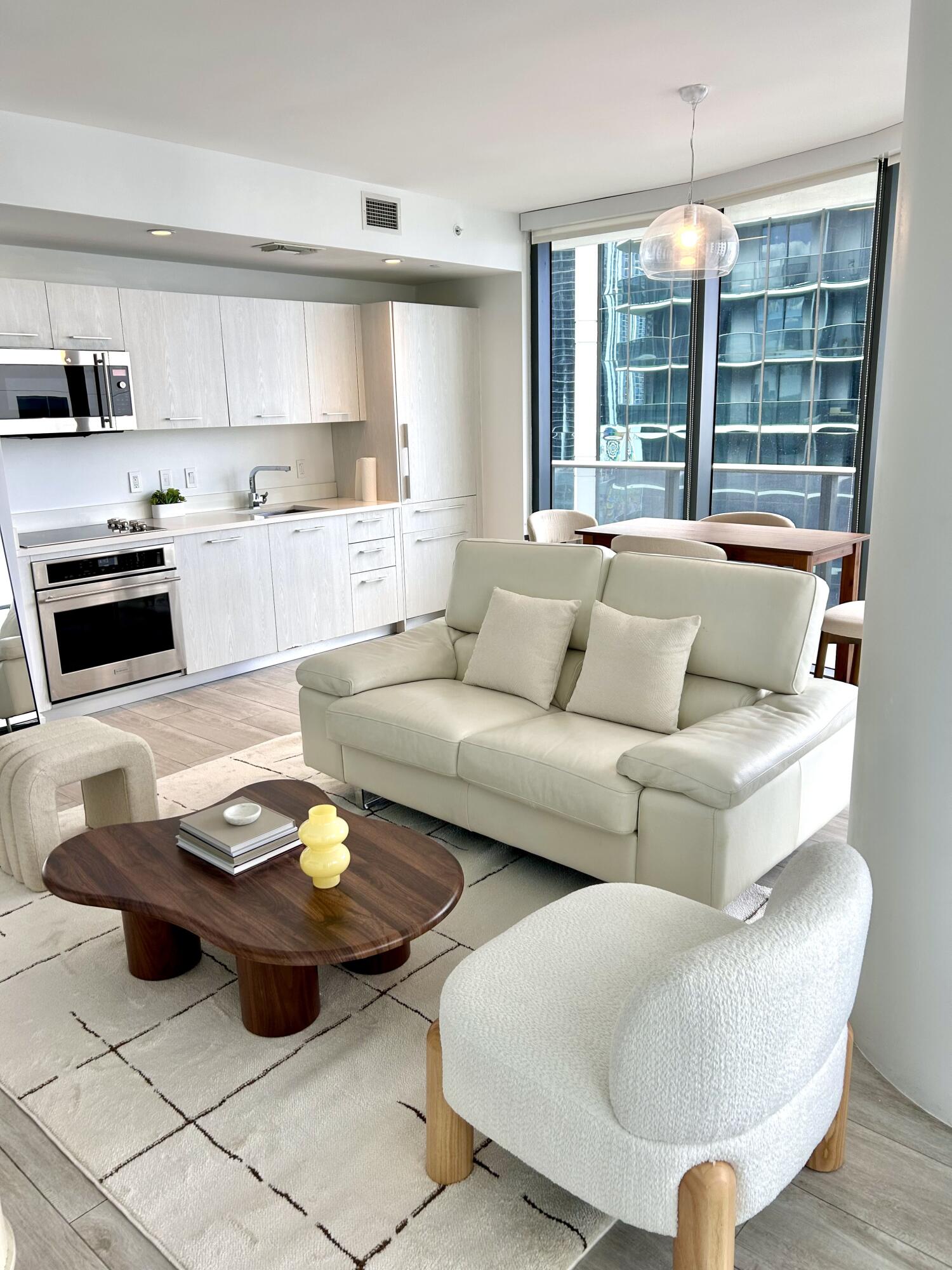 55 SW 9th #2508, Miami FL 33130
