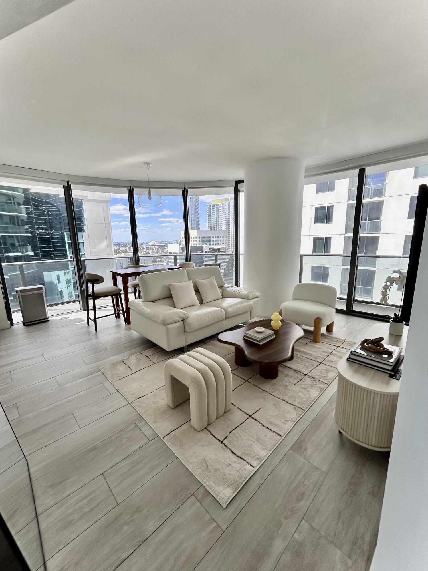 55 SW 9th #2508, Miami FL 33130