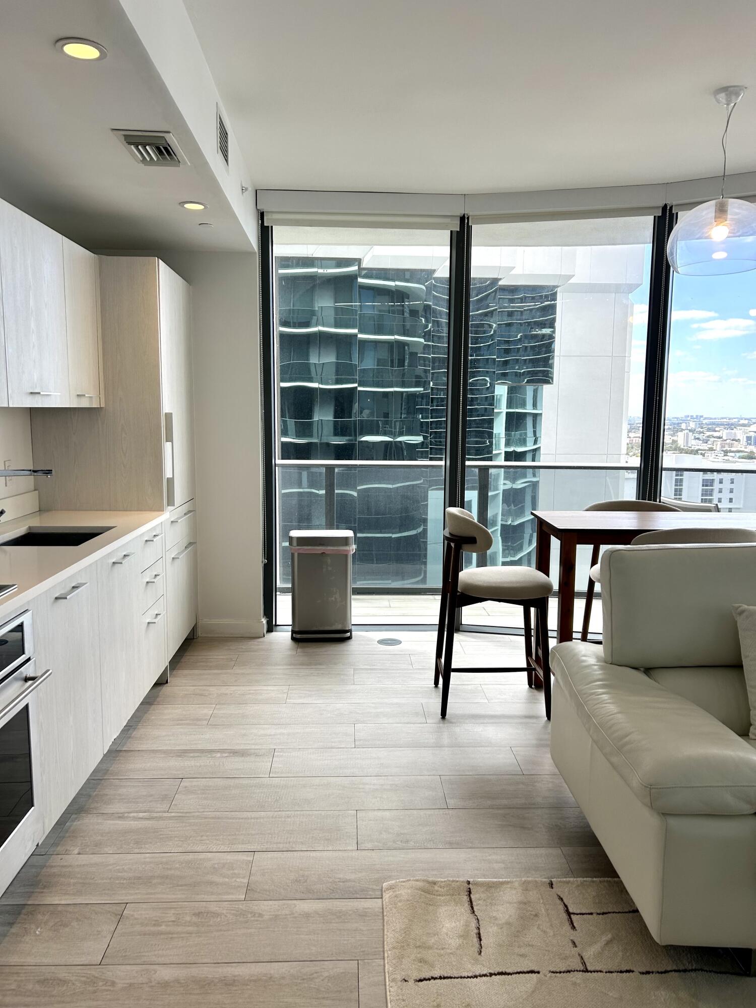 55 SW 9th #2508, Miami FL 33130