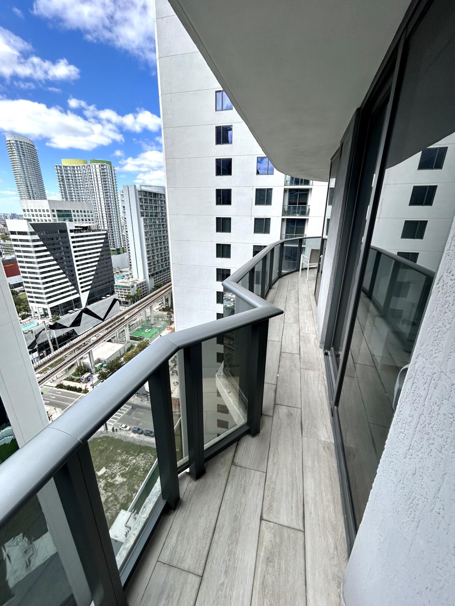 55 SW 9th #2508, Miami FL 33130