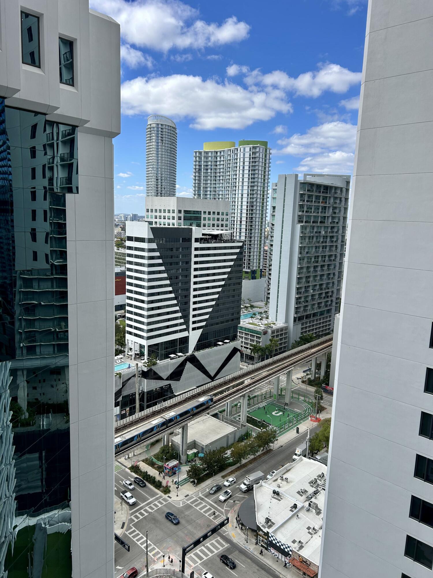 55 SW 9th #2508, Miami FL 33130