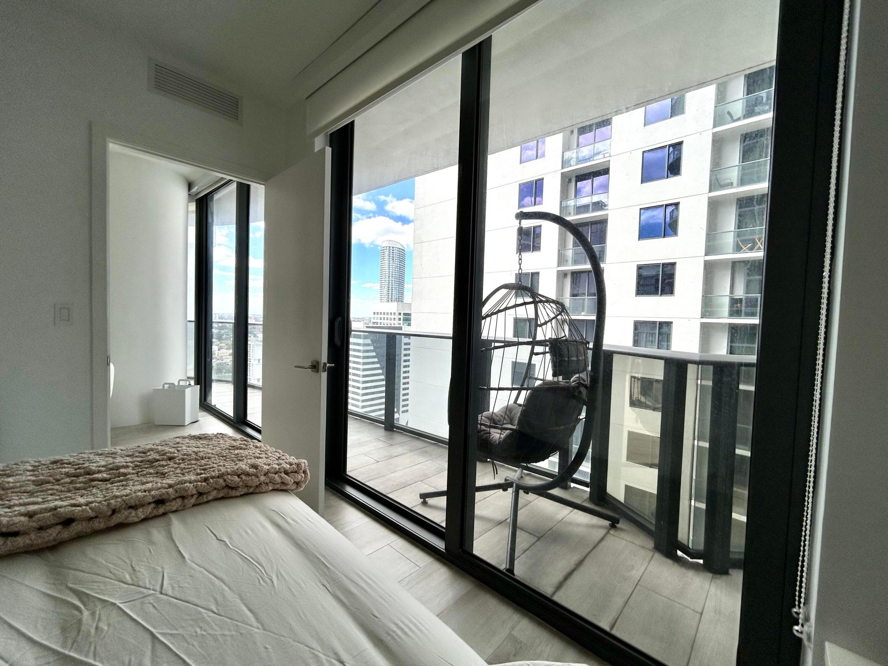 55 SW 9th #2508, Miami FL 33130