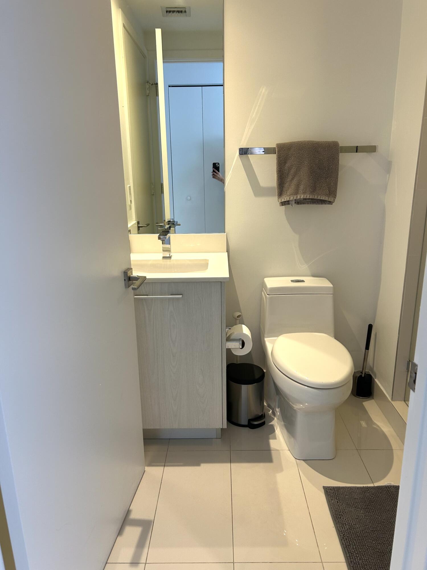 55 SW 9th #2508, Miami FL 33130