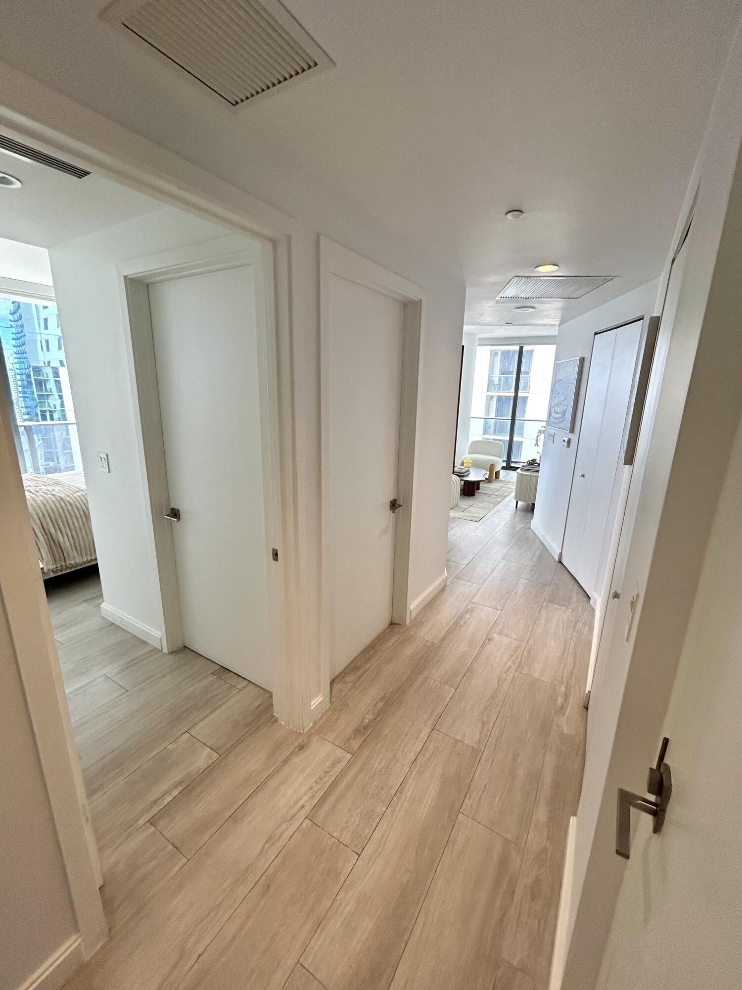 55 SW 9th #2508, Miami FL 33130