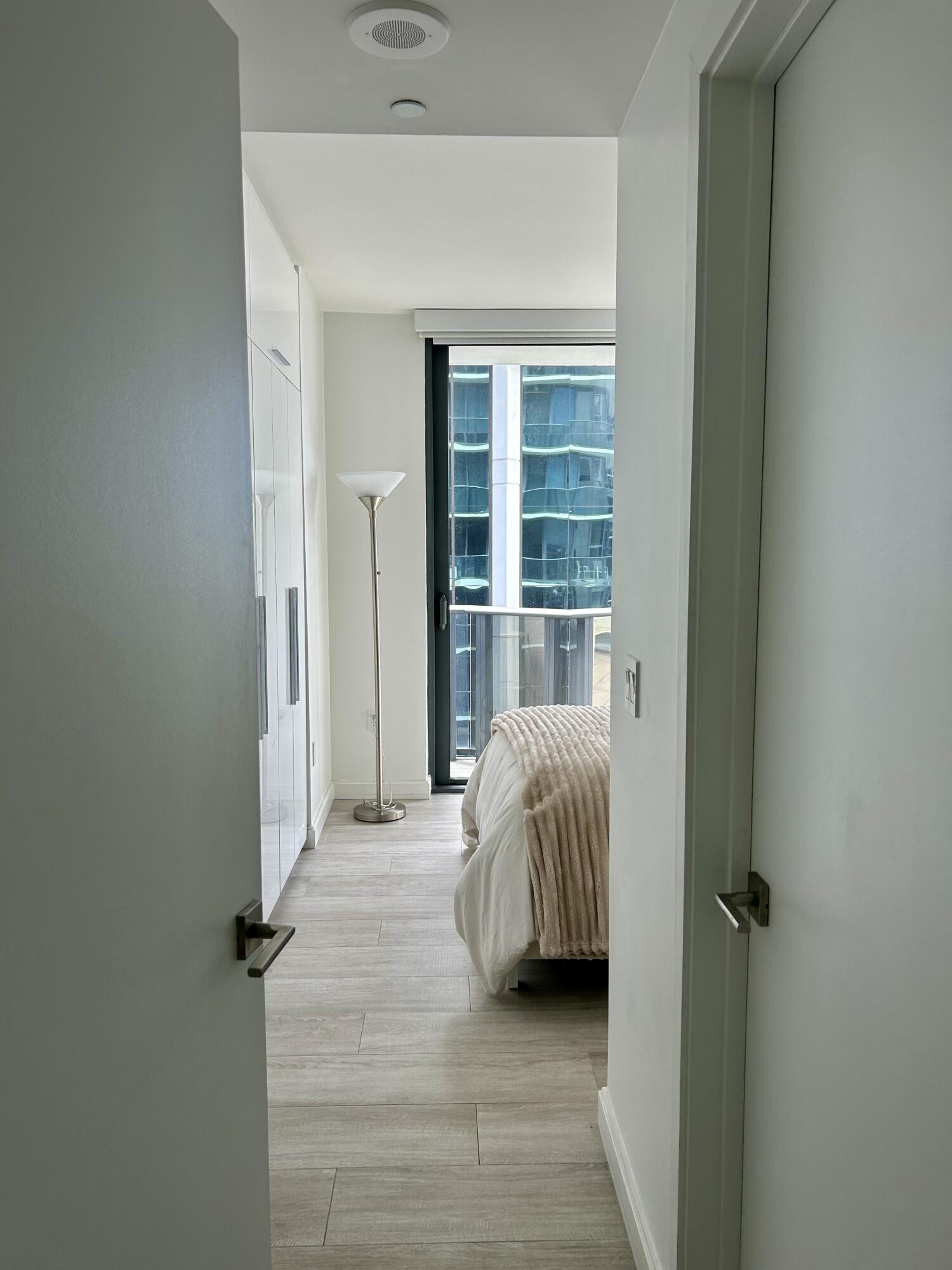 55 SW 9th #2508, Miami FL 33130