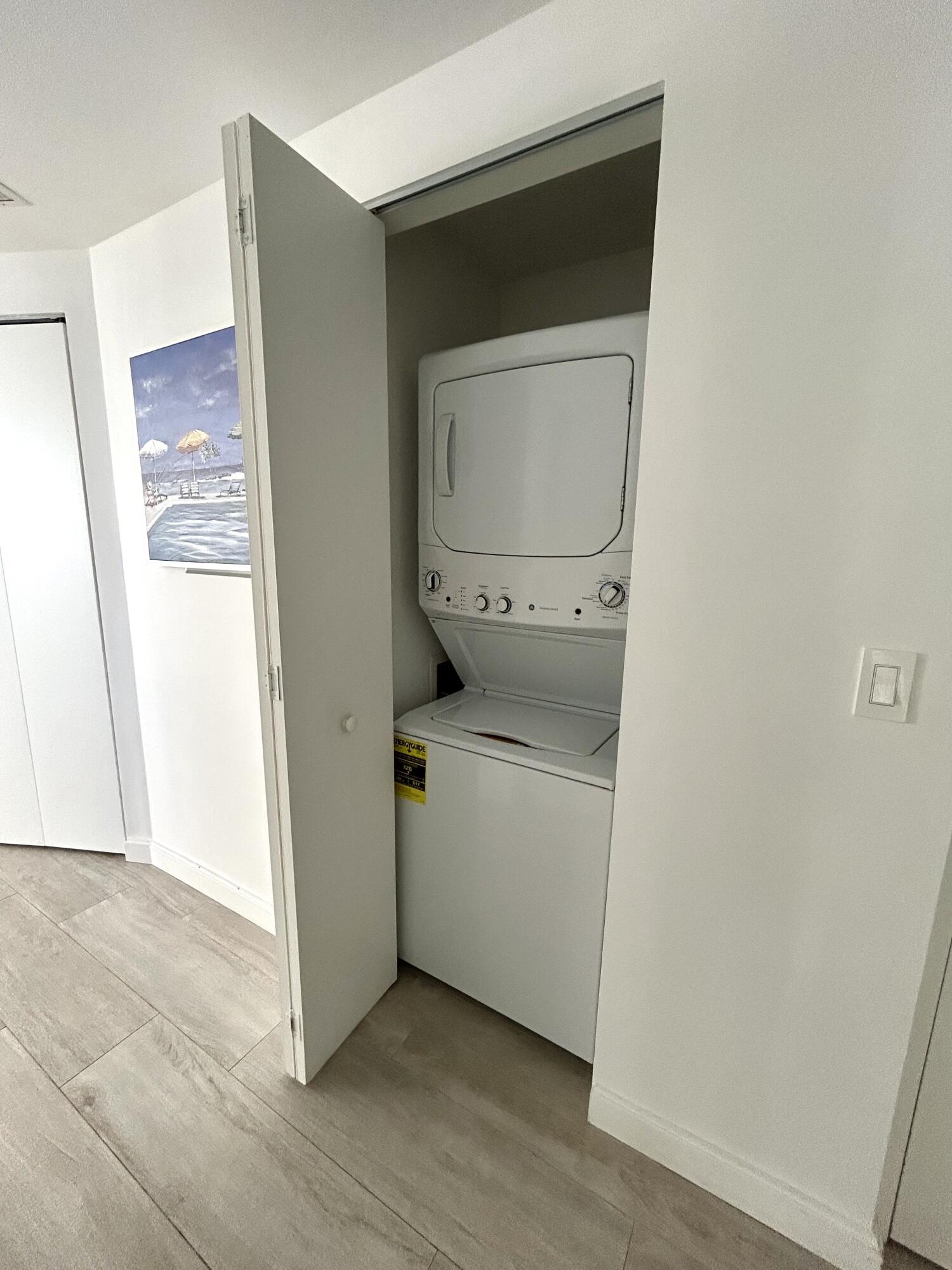 55 SW 9th #2508, Miami FL 33130