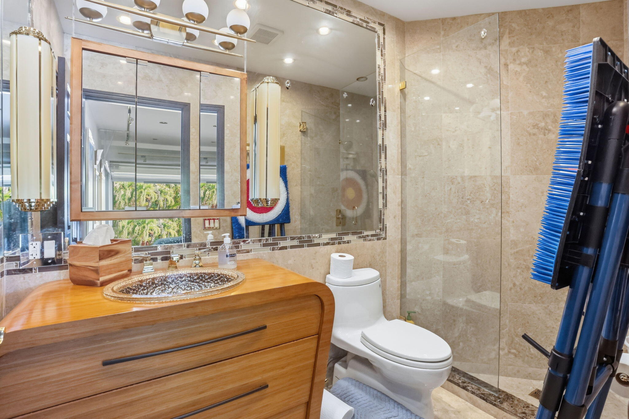 2850 NE 44th, Lighthouse Point FL 33064
