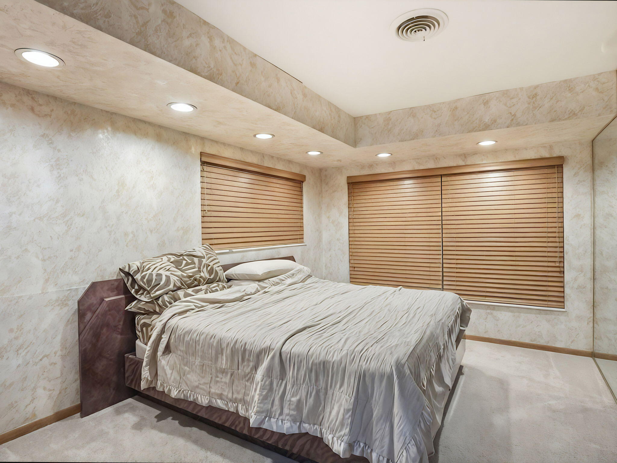 2850 NE 44th, Lighthouse Point FL 33064