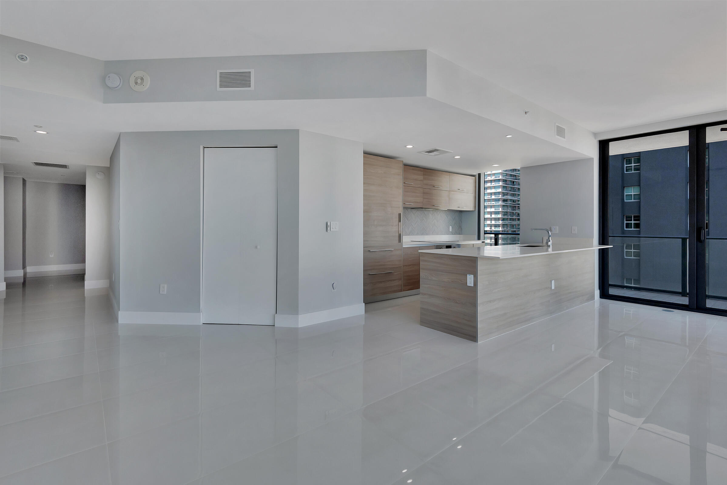 1300 S Miami #2401, Miami FL 33130