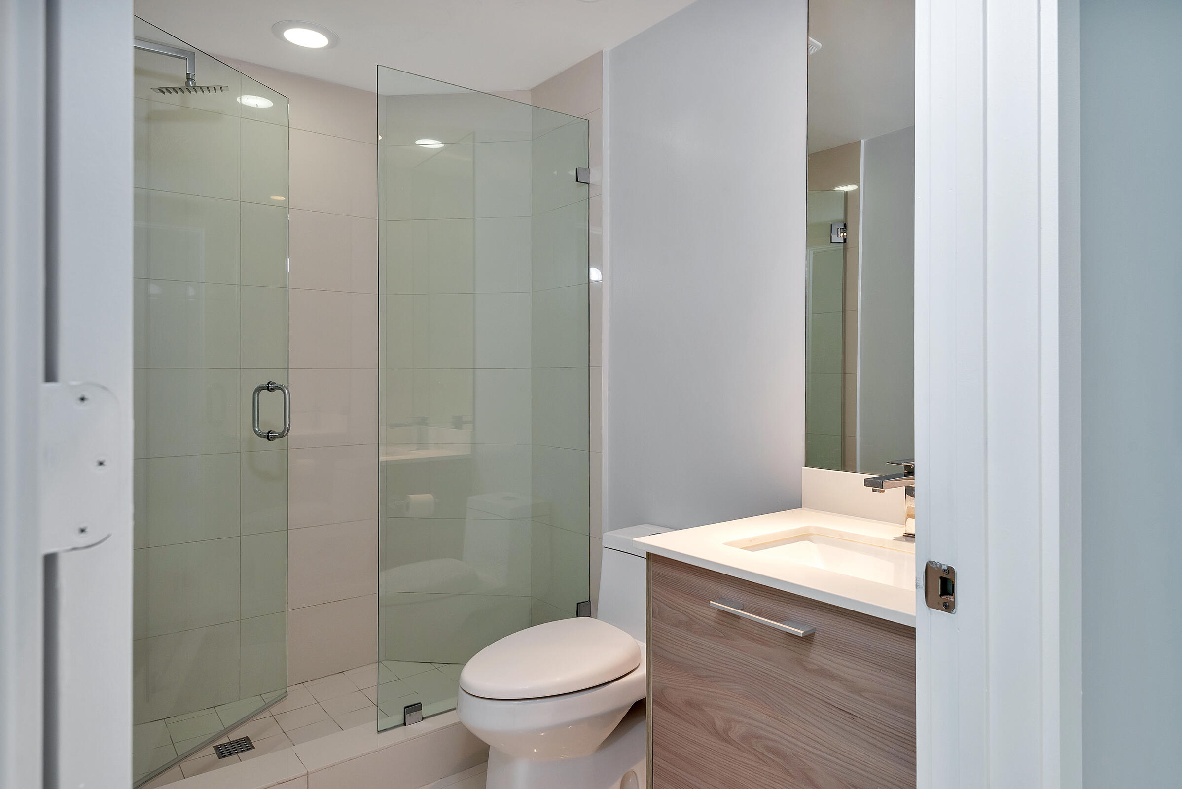 1300 S Miami #2401, Miami FL 33130