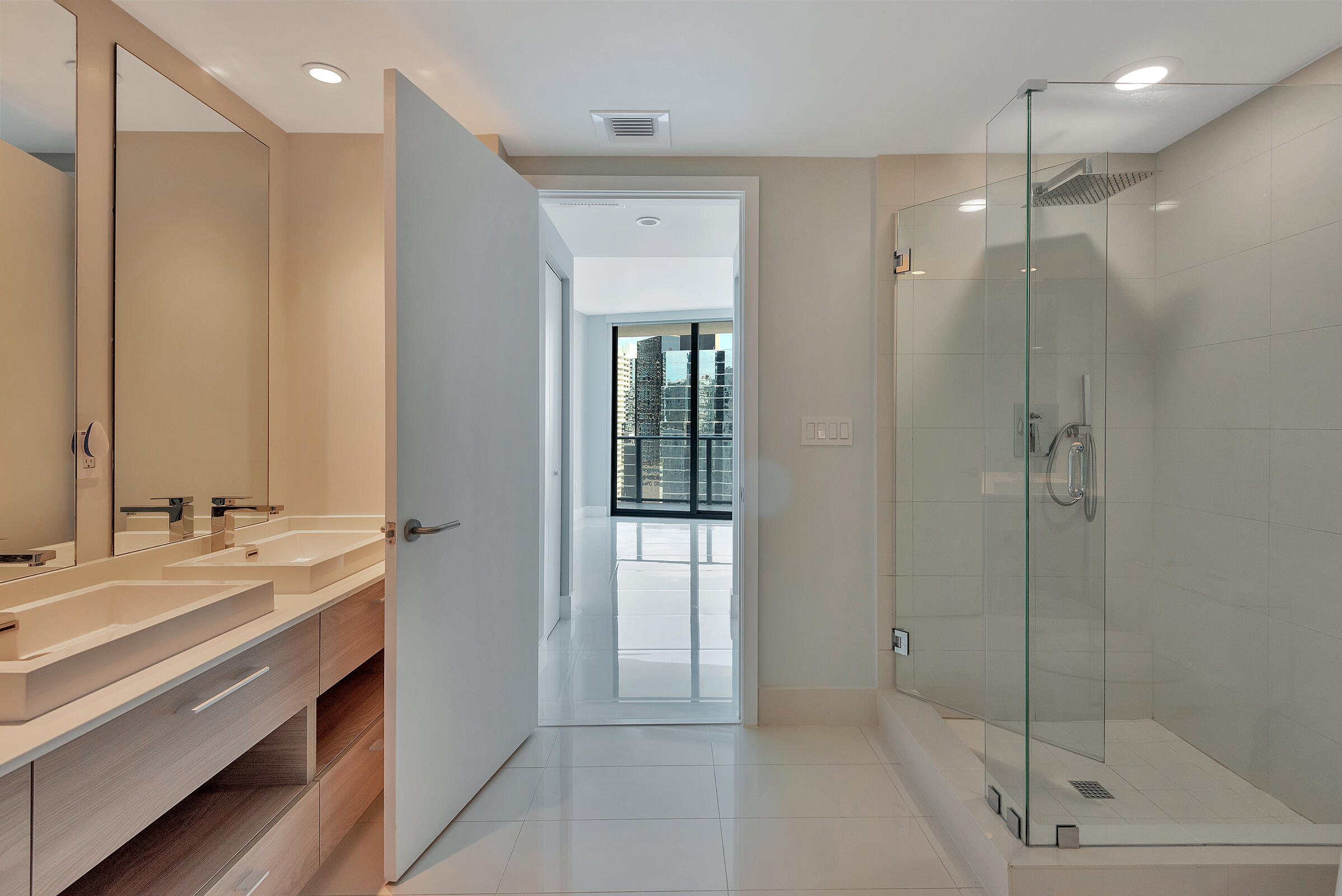 1300 S Miami #2401, Miami FL 33130