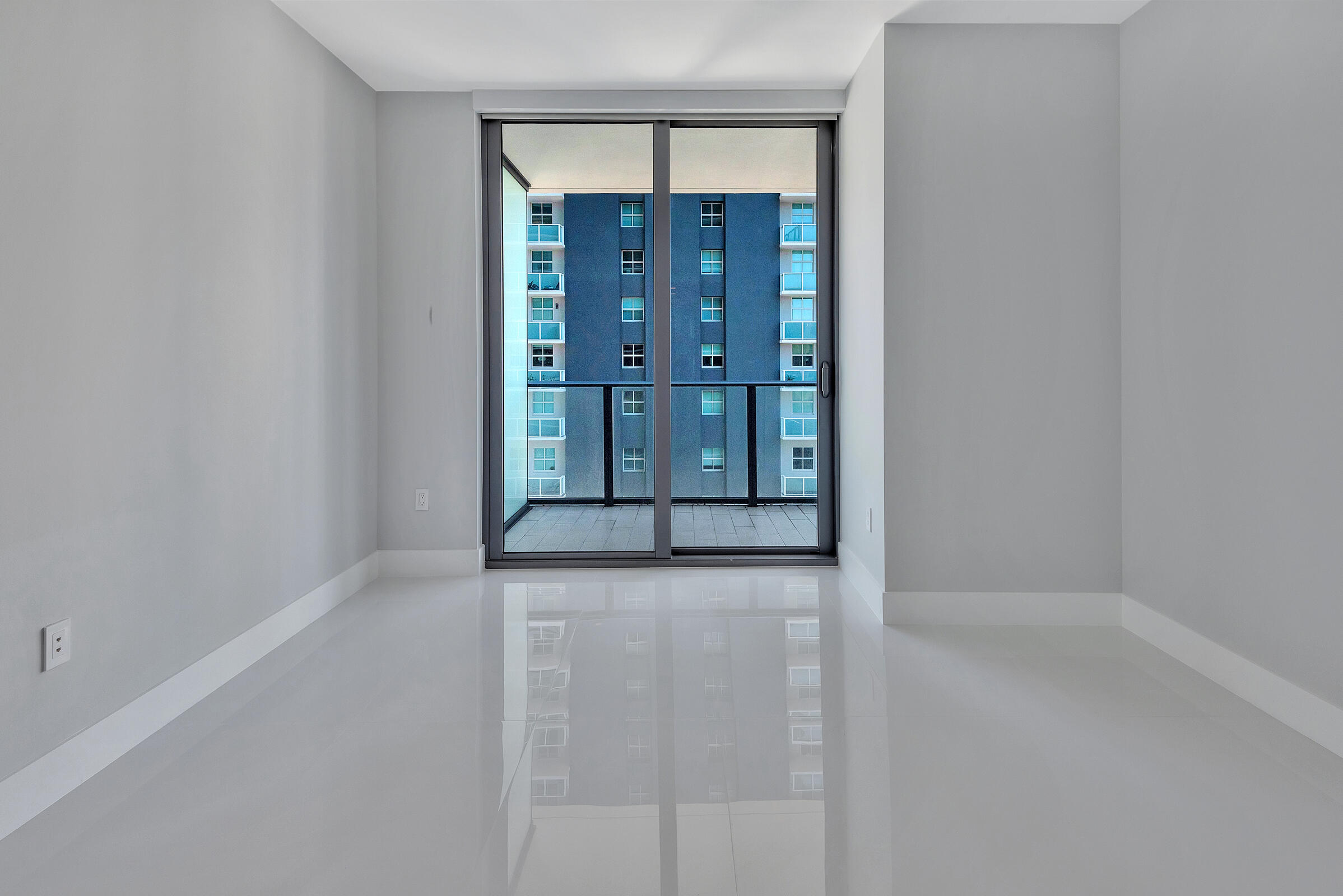 1300 S Miami #2401, Miami FL 33130