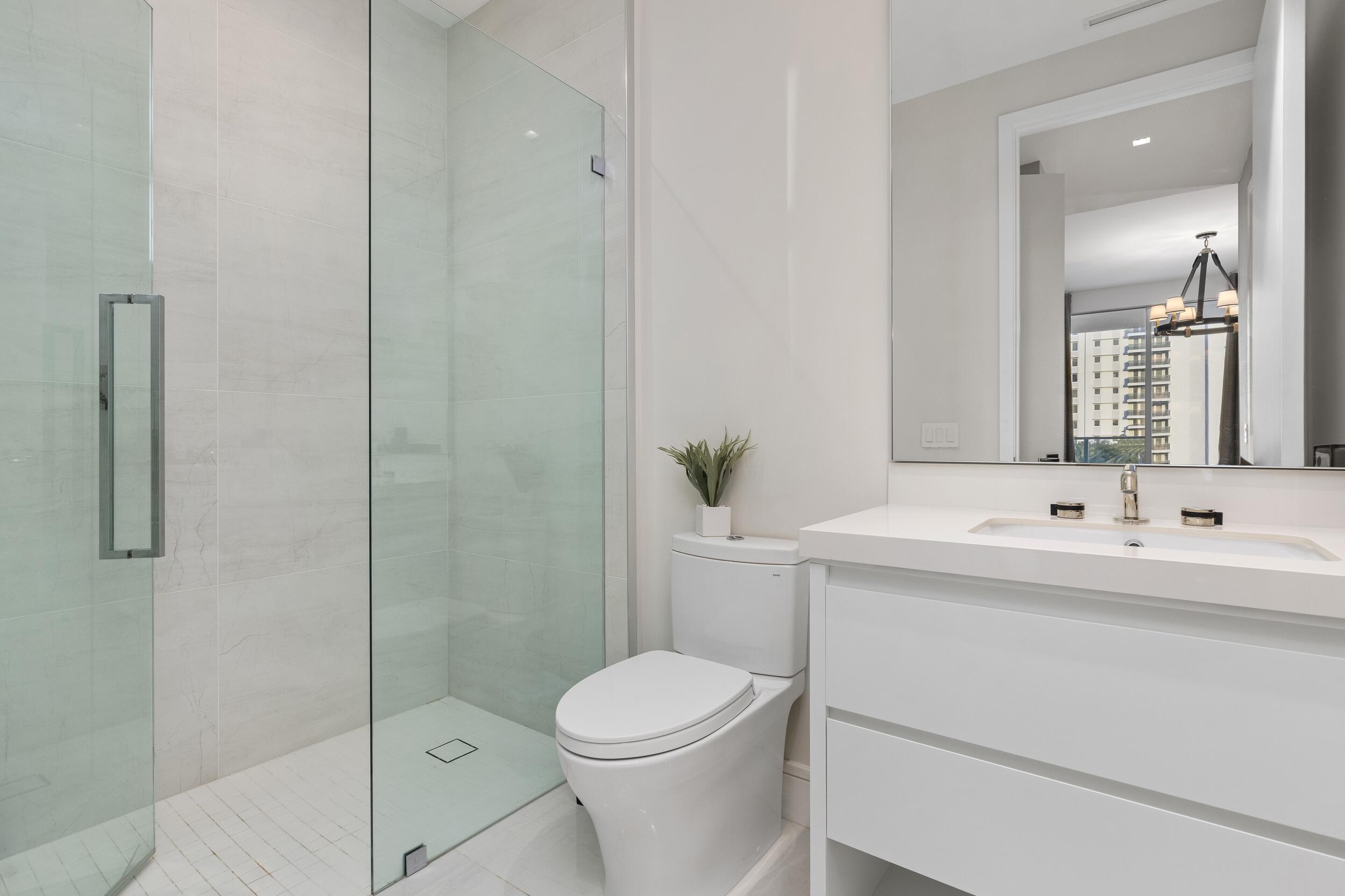 725 S Ocean #402, Boca Raton FL 33432