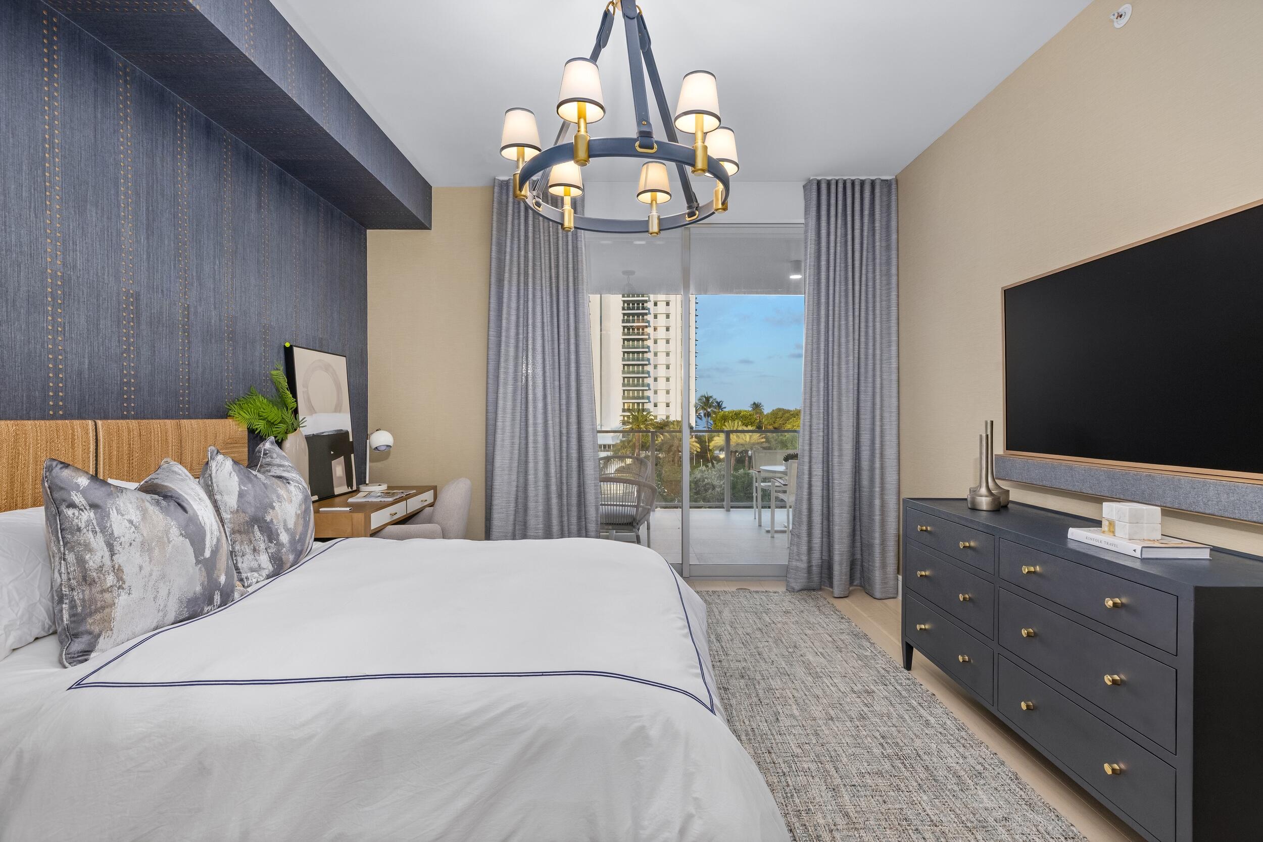 725 S Ocean #402, Boca Raton FL 33432