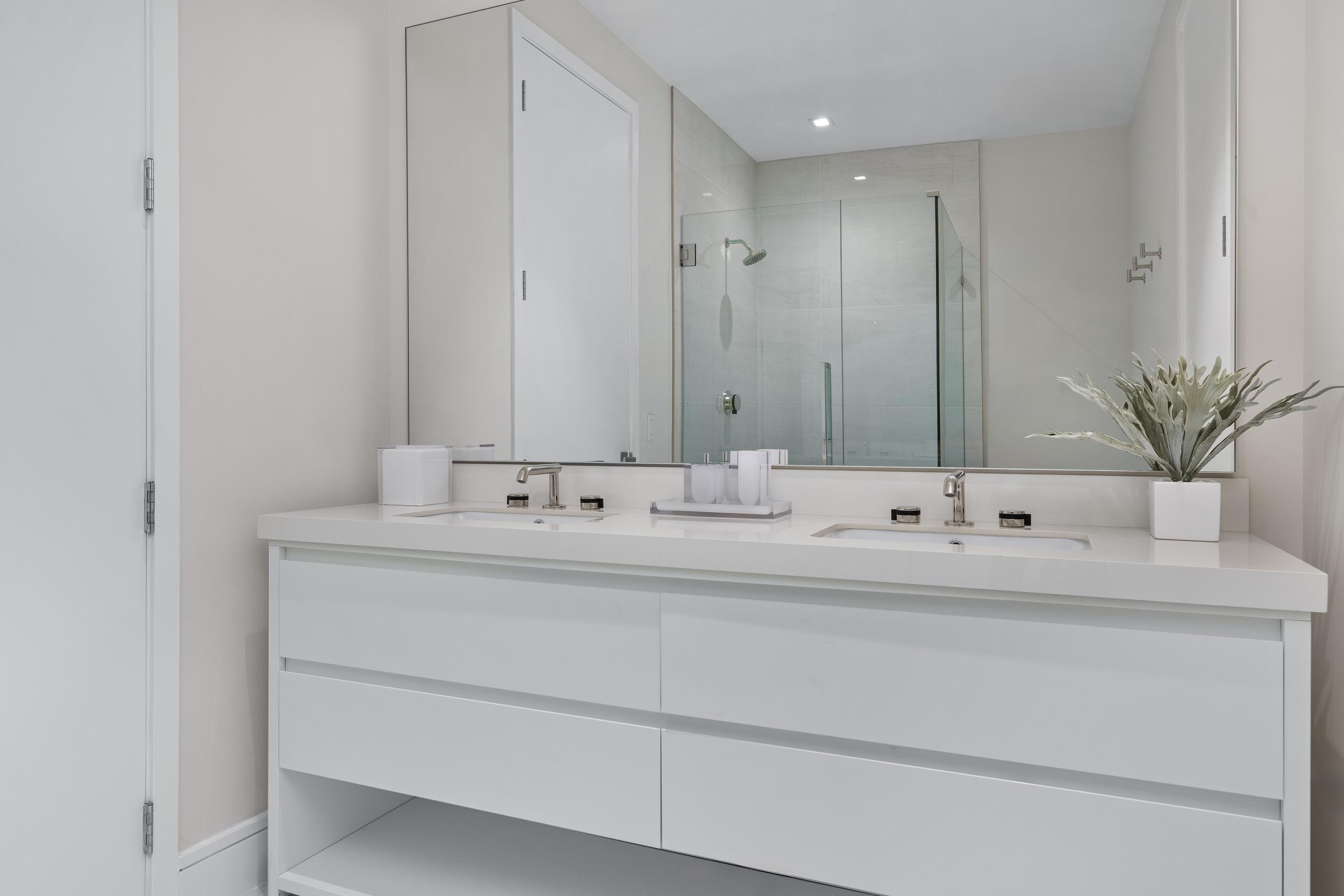 725 S Ocean #402, Boca Raton FL 33432