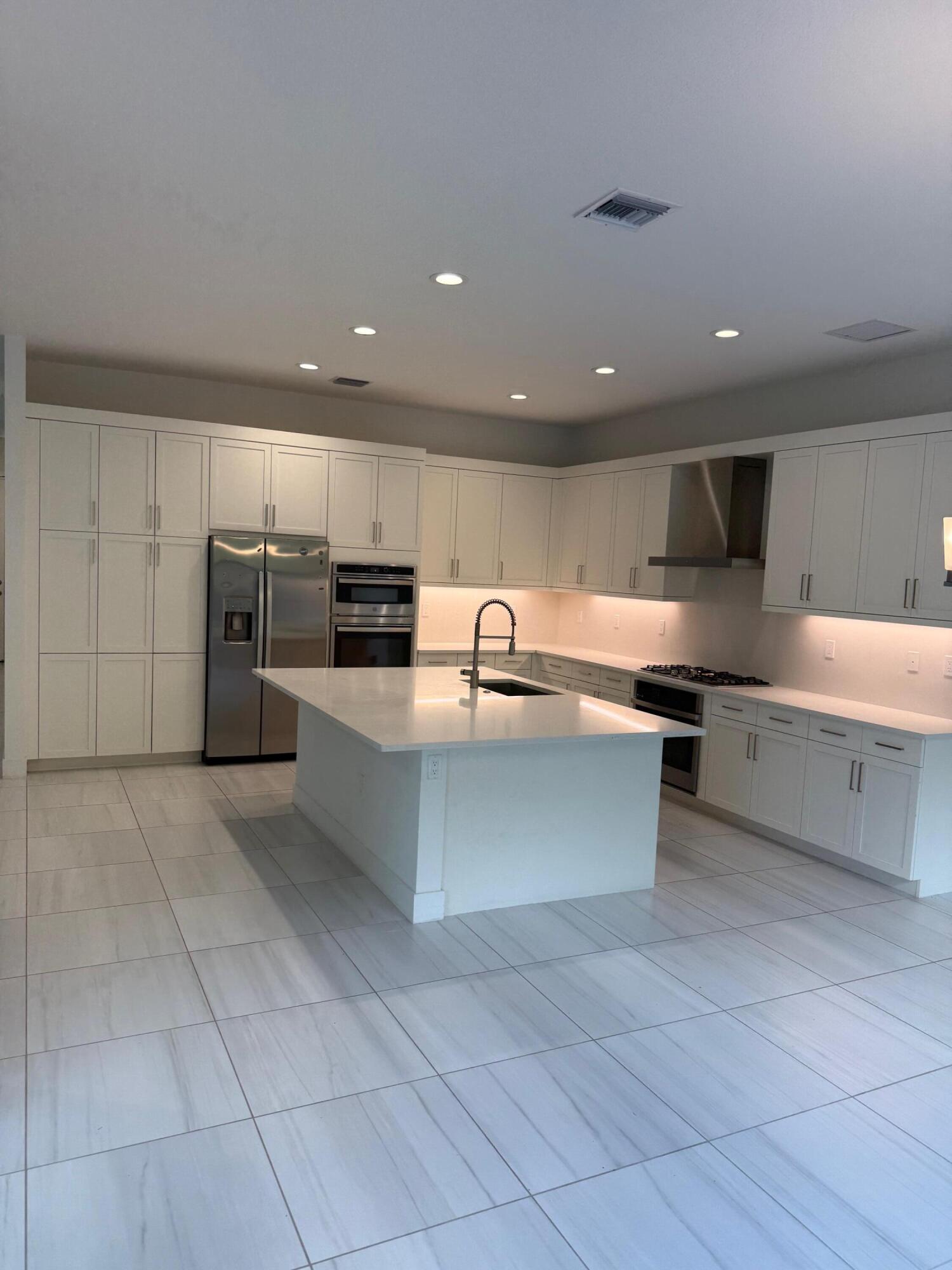 8055 White Wave, Boca Raton FL 33496