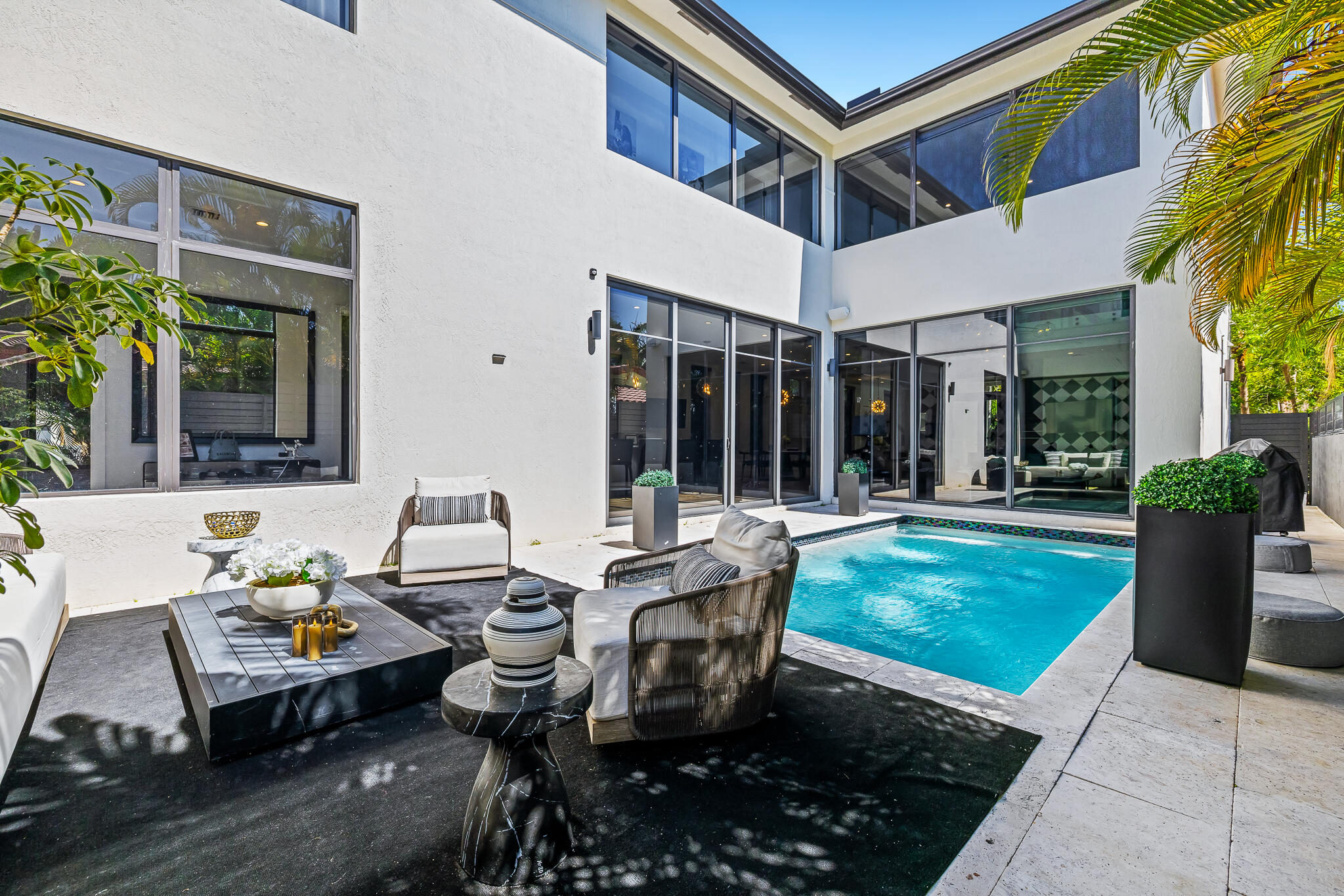 549 NE 10th, Fort Lauderdale FL 33301