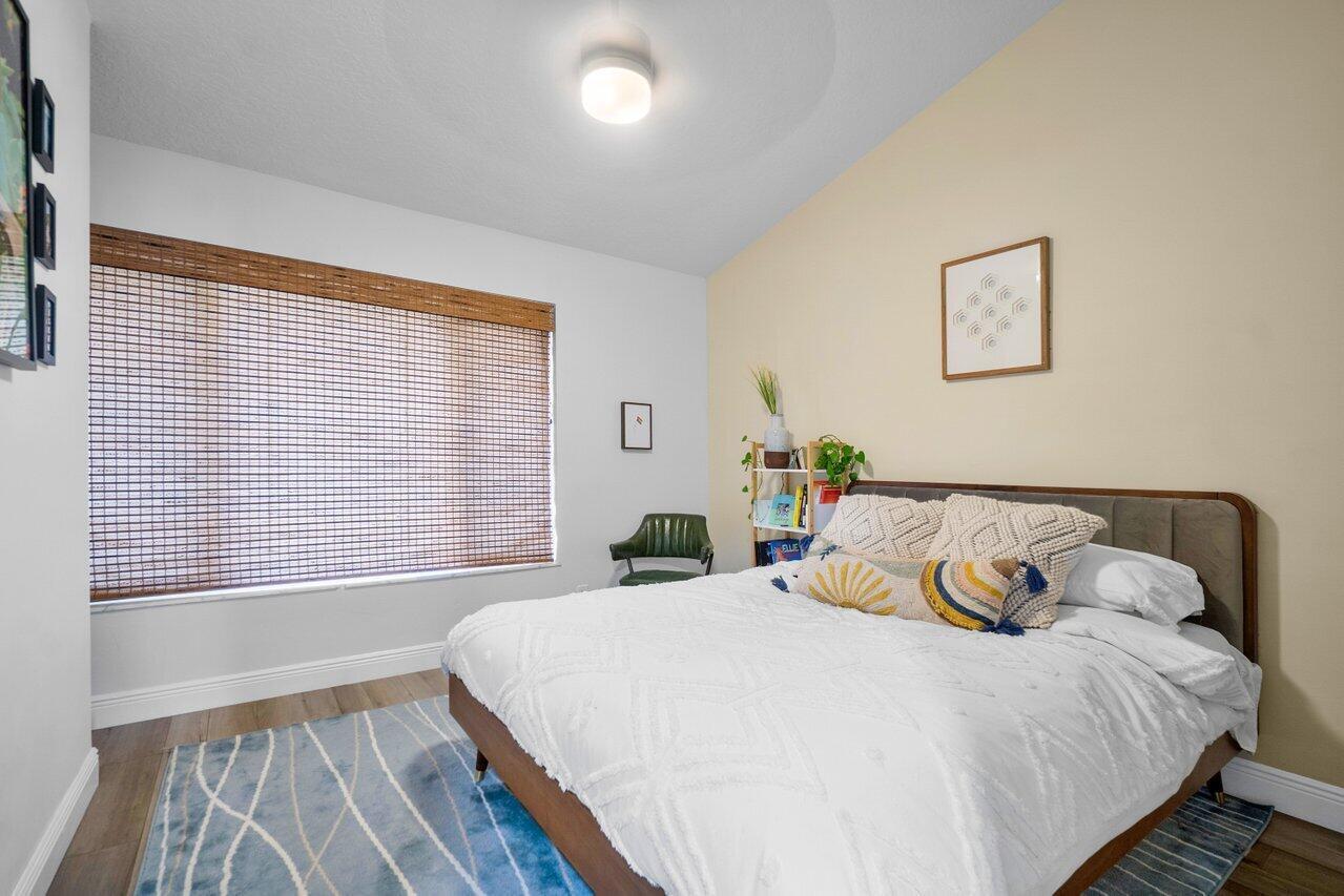 6085 Robinson, Jupiter FL 33458