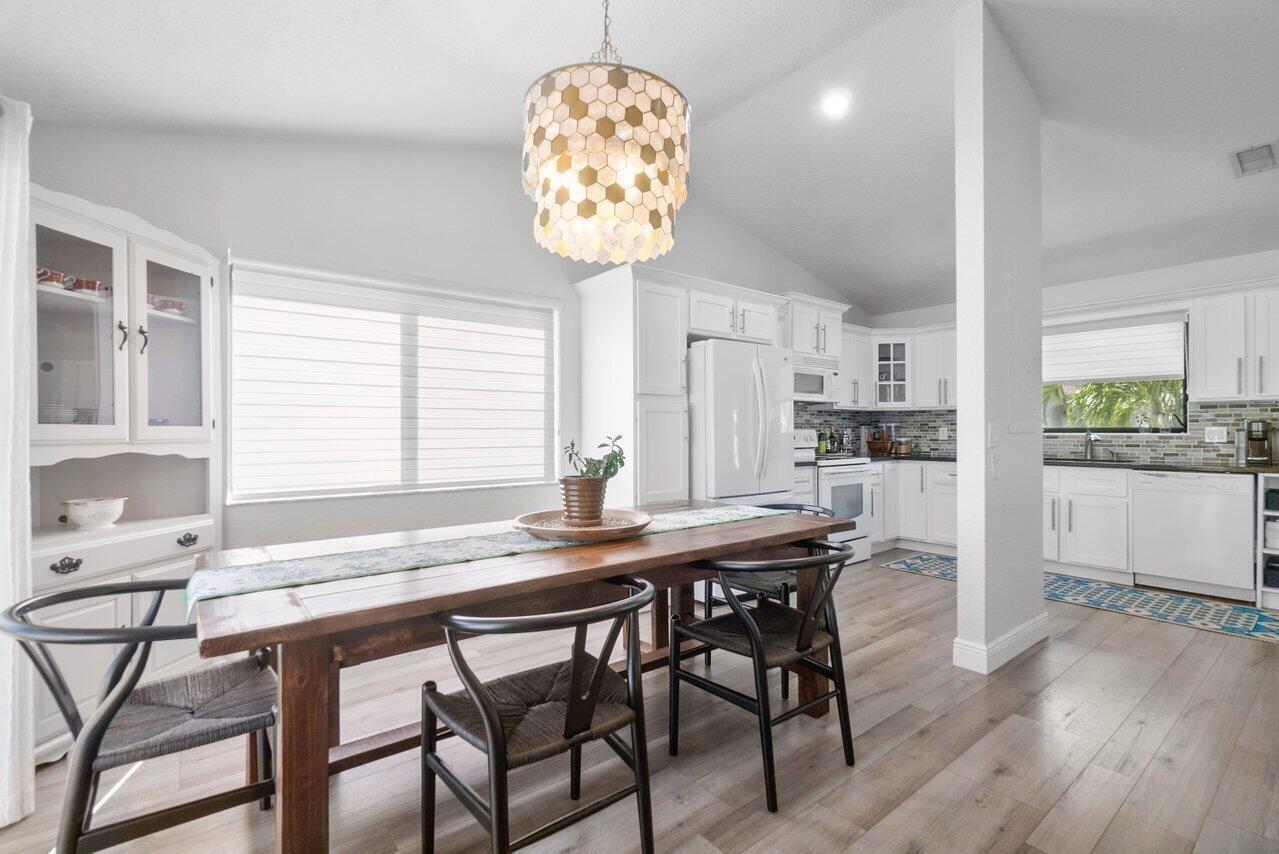 6085 Robinson, Jupiter FL 33458