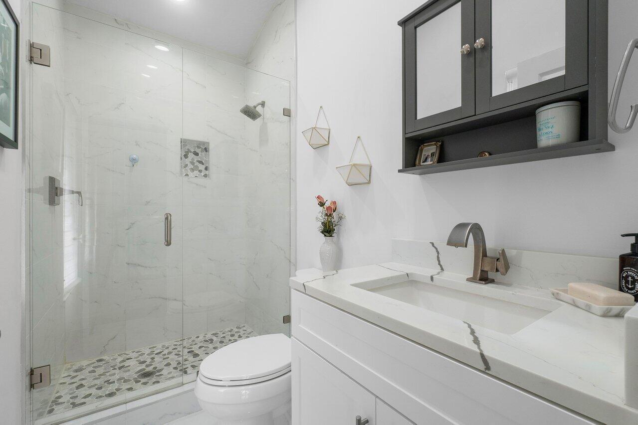 6085 Robinson, Jupiter FL 33458
