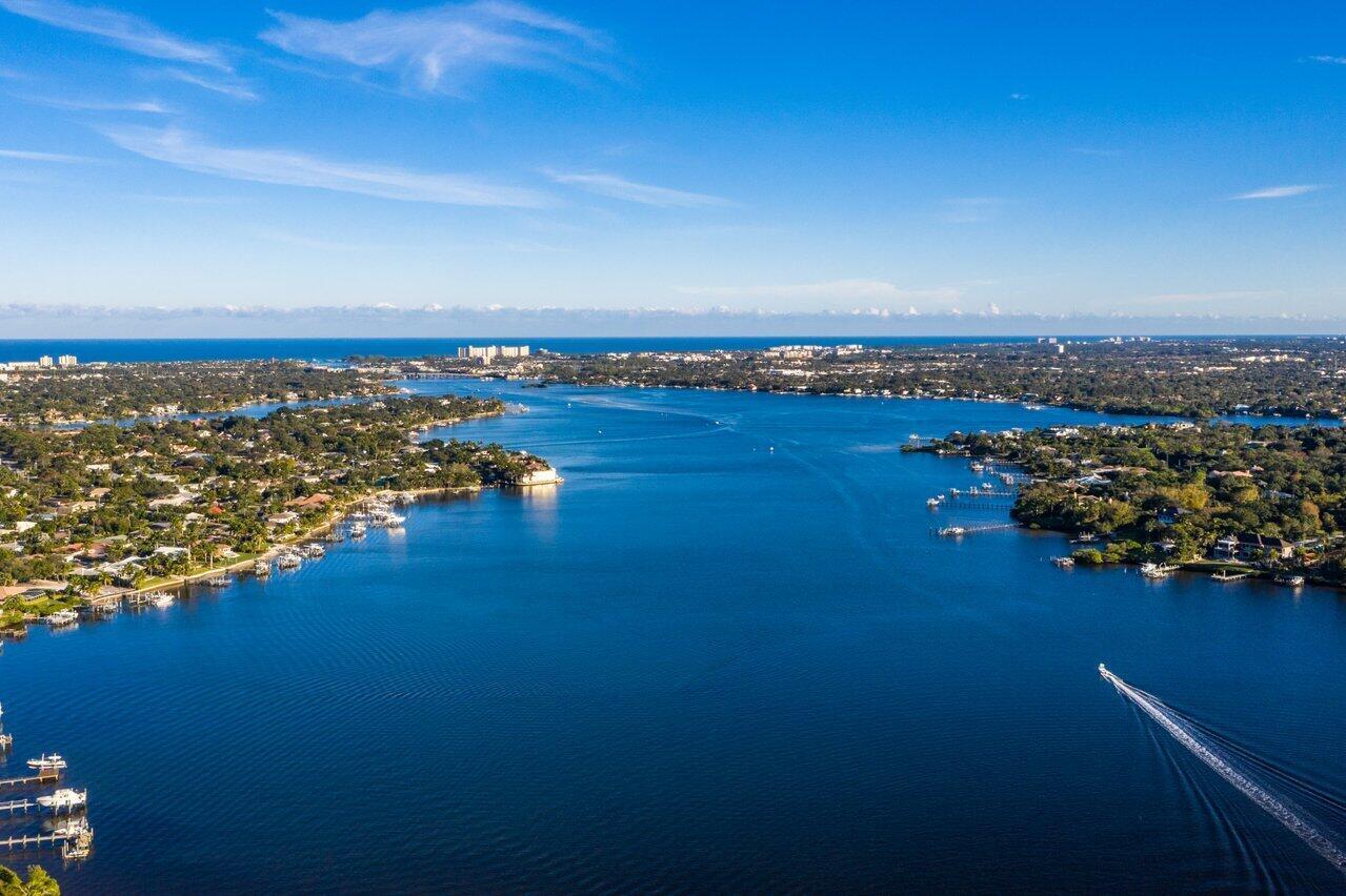 6085 Robinson, Jupiter FL 33458