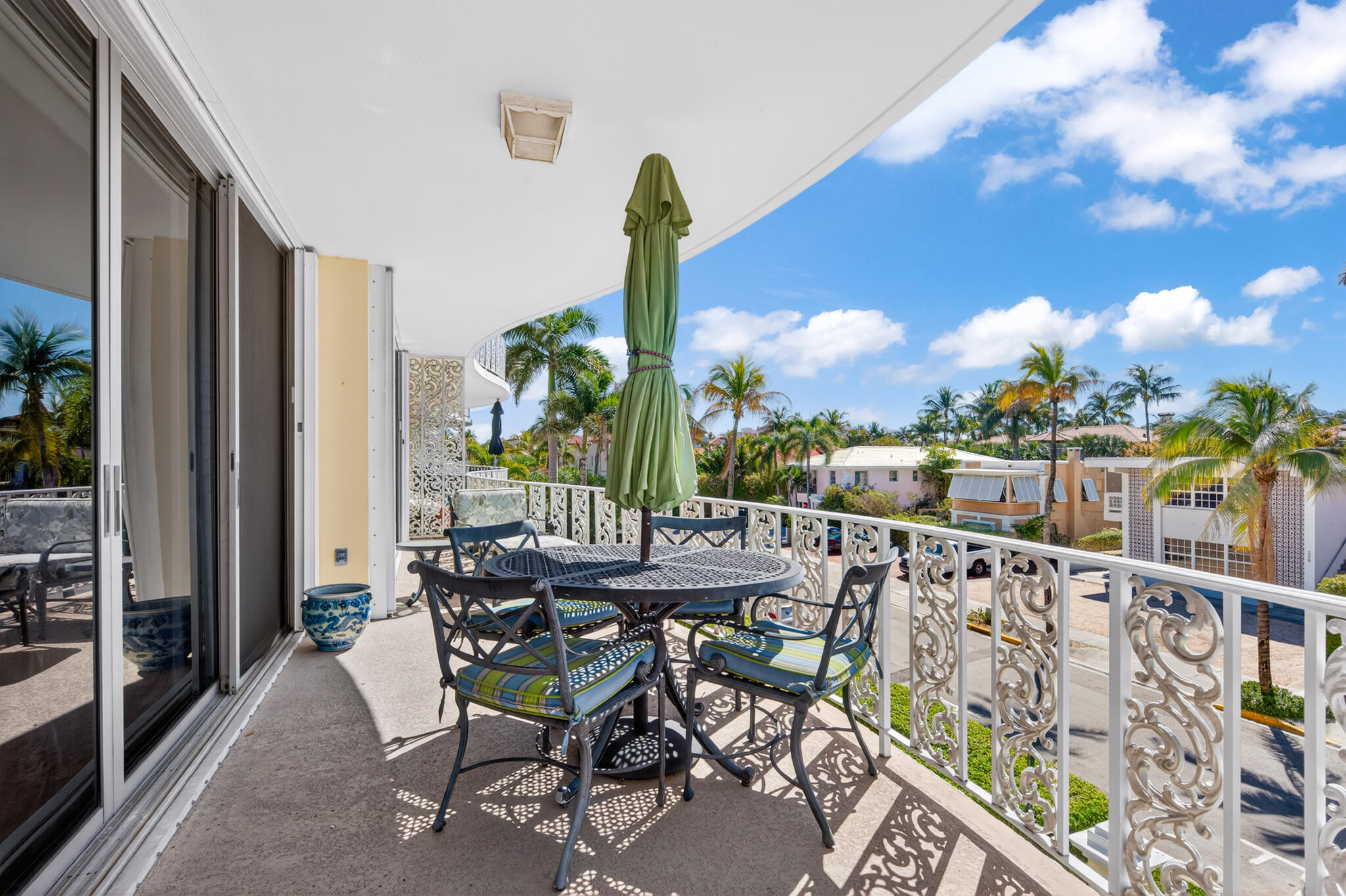 227 Australian #2c, Palm Beach FL 33480