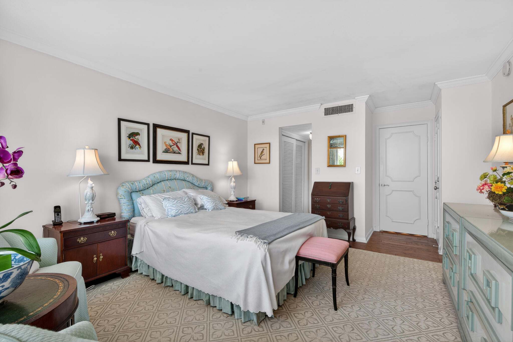 227 Australian #2c, Palm Beach FL 33480