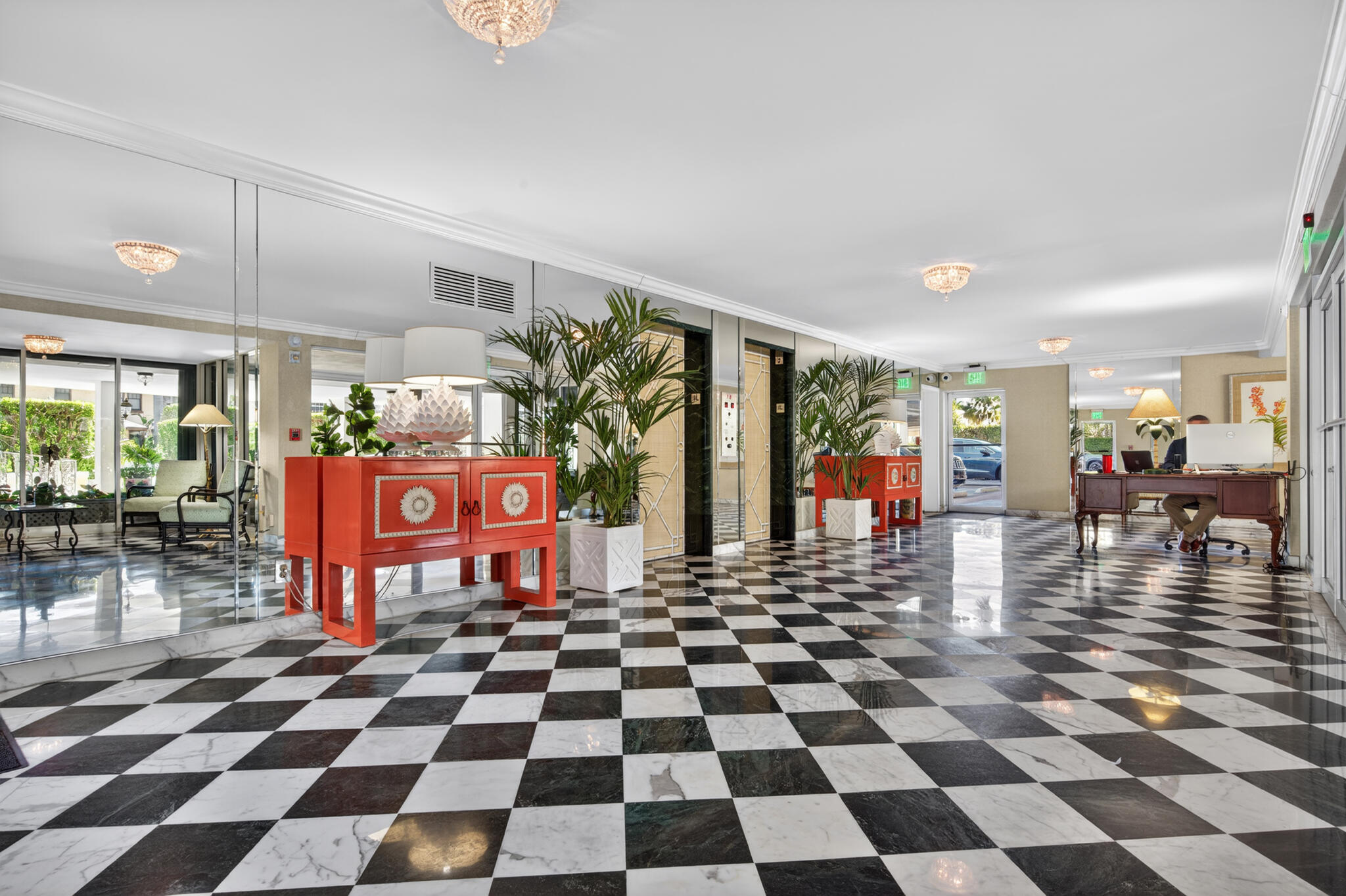 227 Australian #2c, Palm Beach FL 33480