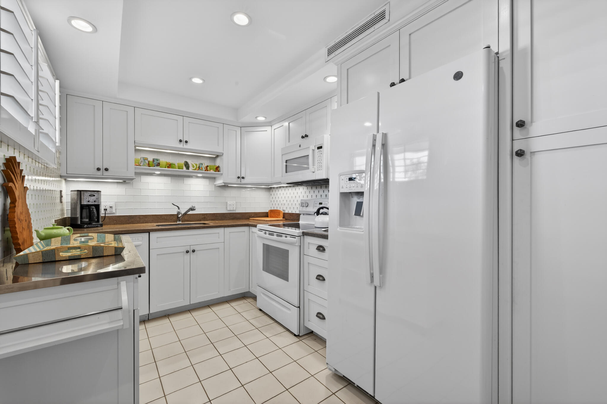 227 Australian #2c, Palm Beach FL 33480