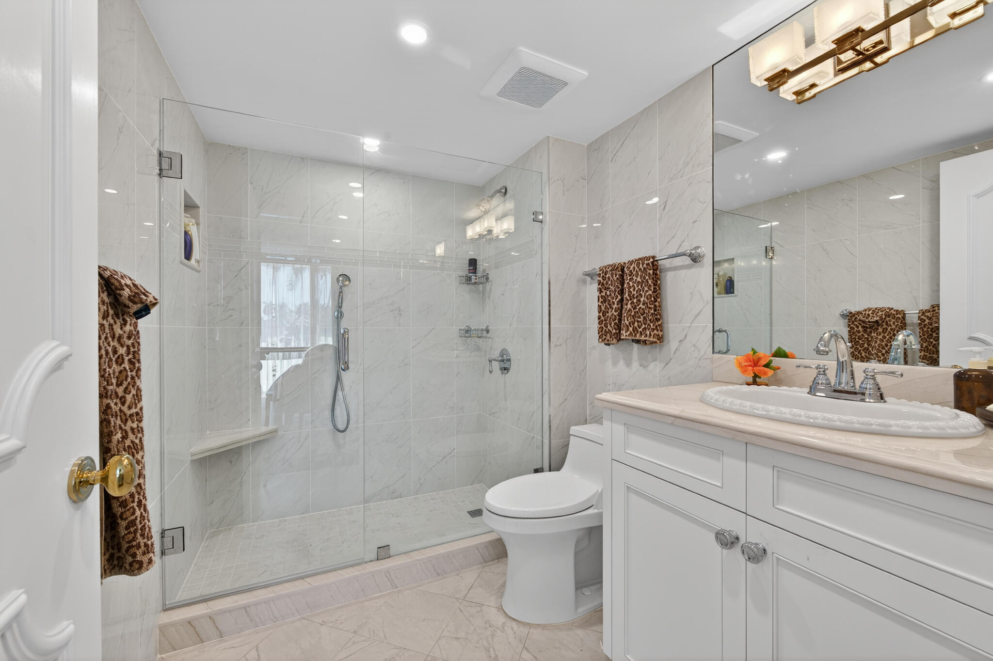 227 Australian #2c, Palm Beach FL 33480