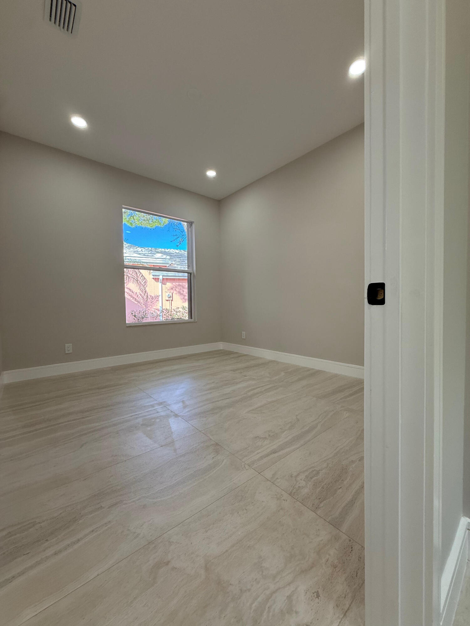 8676 Doverbrook, Palm Beach Gardens FL 33410