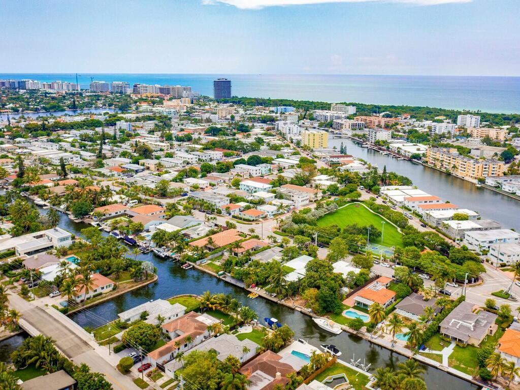 7820 Hawthorne, Miami Beach FL 33141