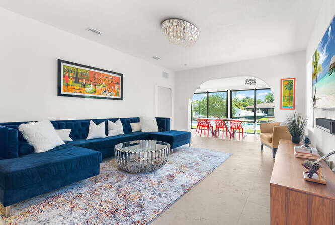 7820 Hawthorne, Miami Beach FL 33141