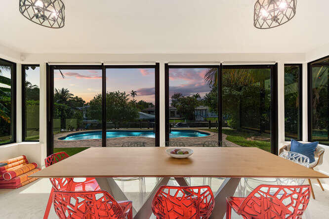 7820 Hawthorne, Miami Beach FL 33141