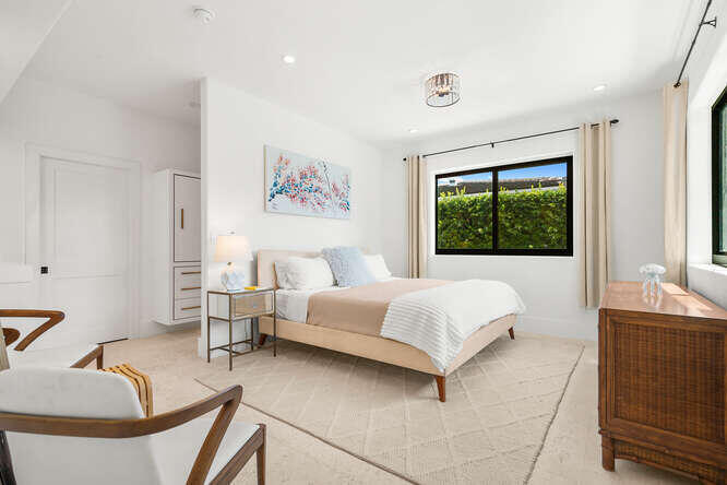 7820 Hawthorne, Miami Beach FL 33141