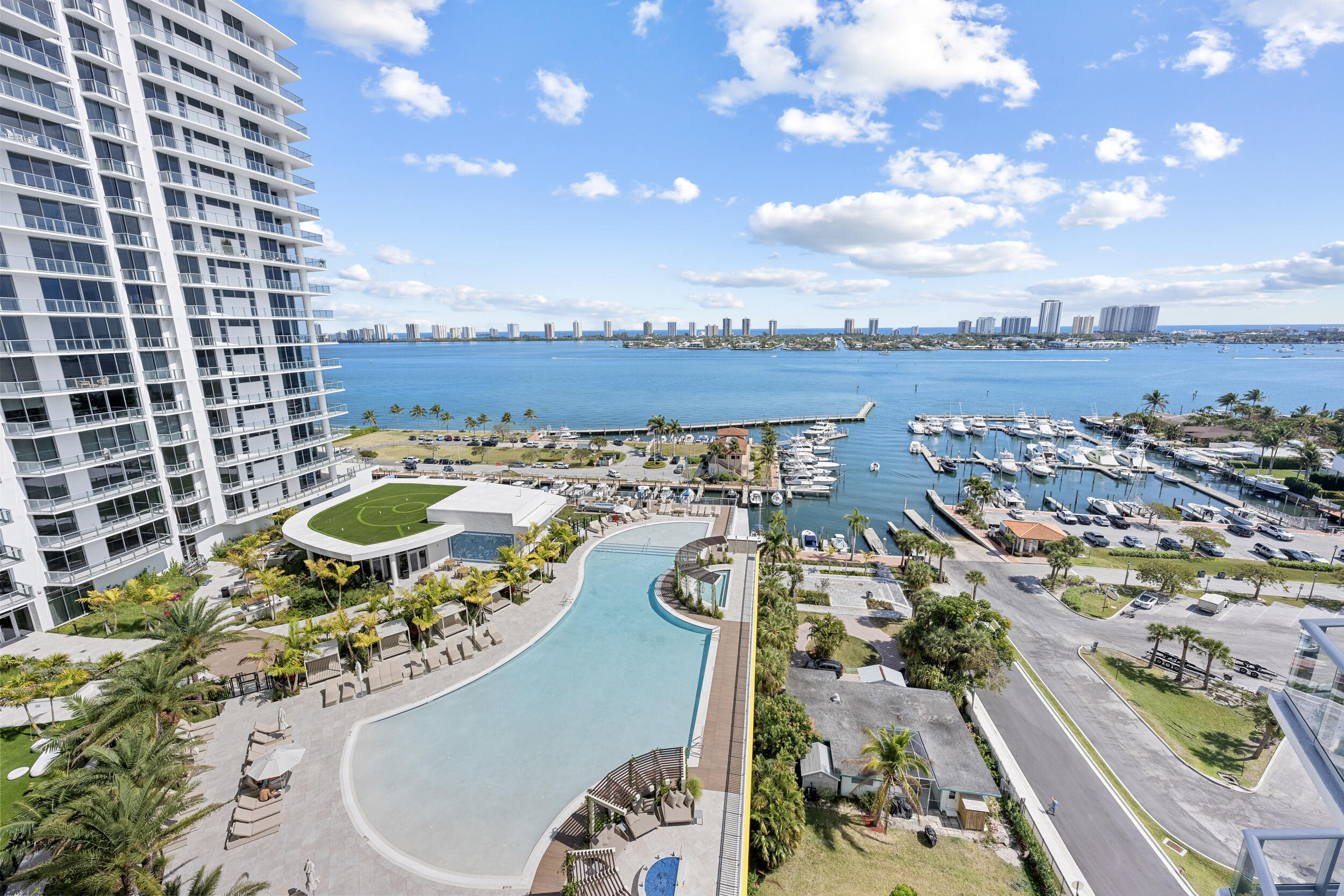 220 Lake Shore #1410, Lake Park FL 33403