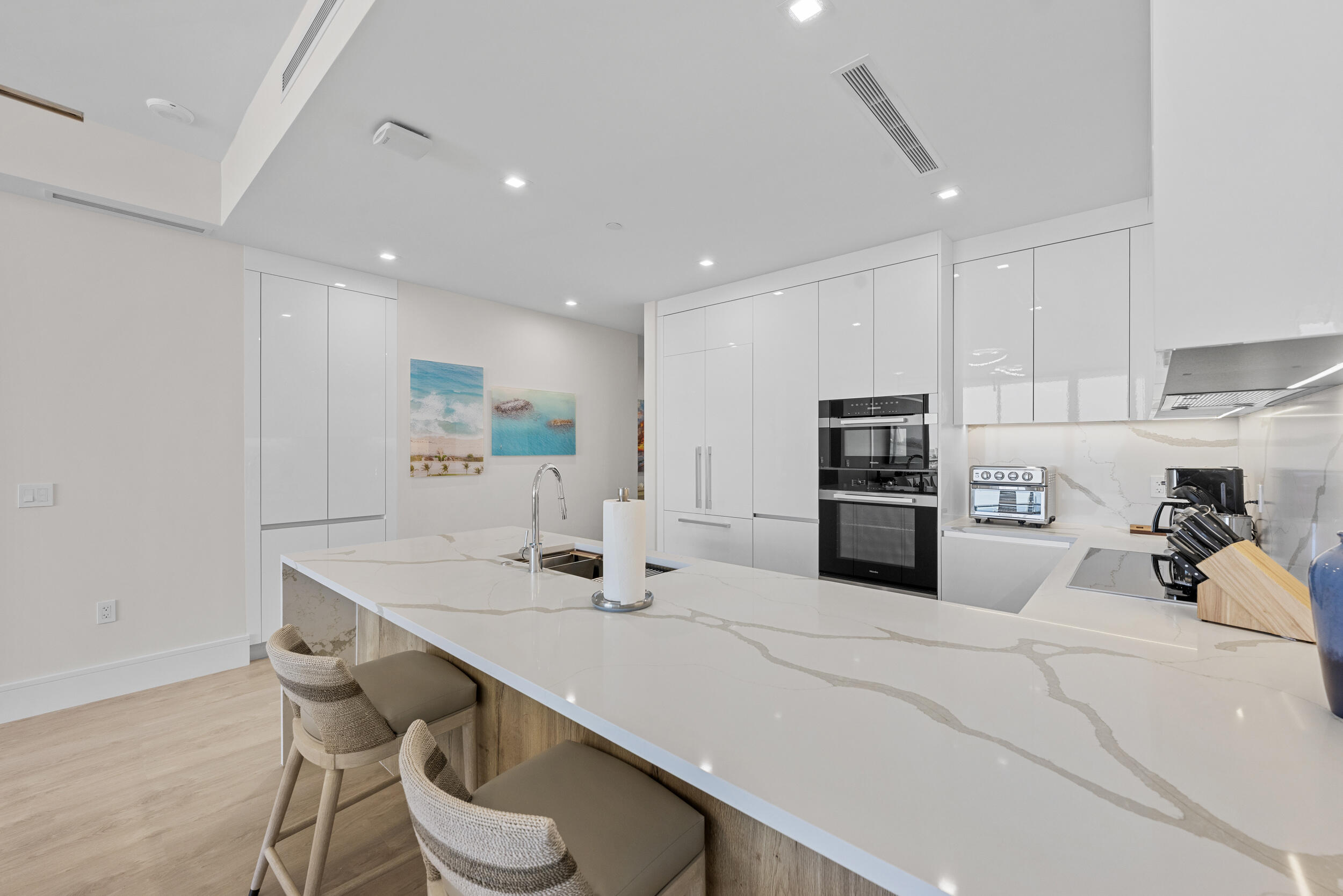 220 Lake Shore #1410, Lake Park FL 33403