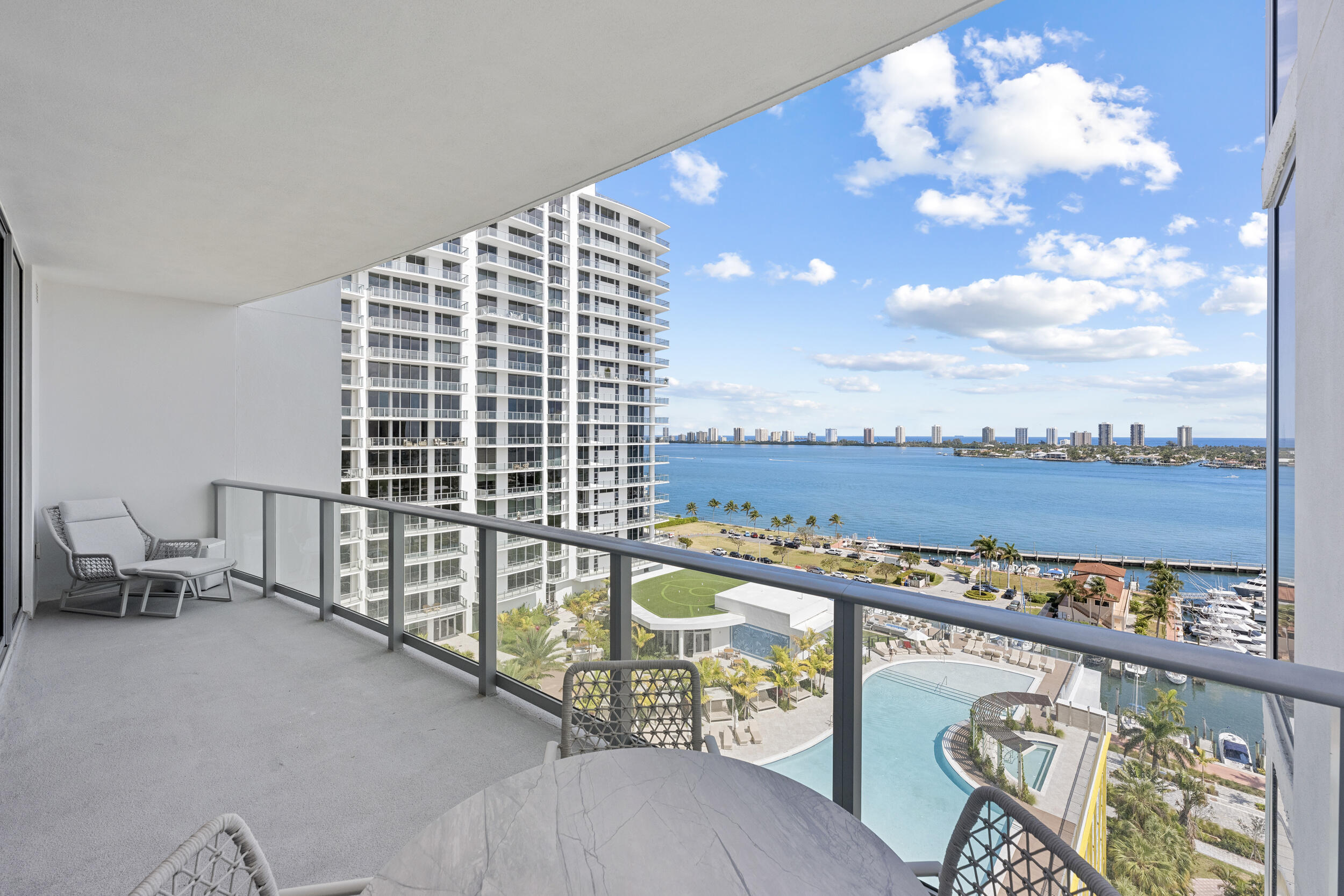 220 Lake Shore #1410, Lake Park FL 33403