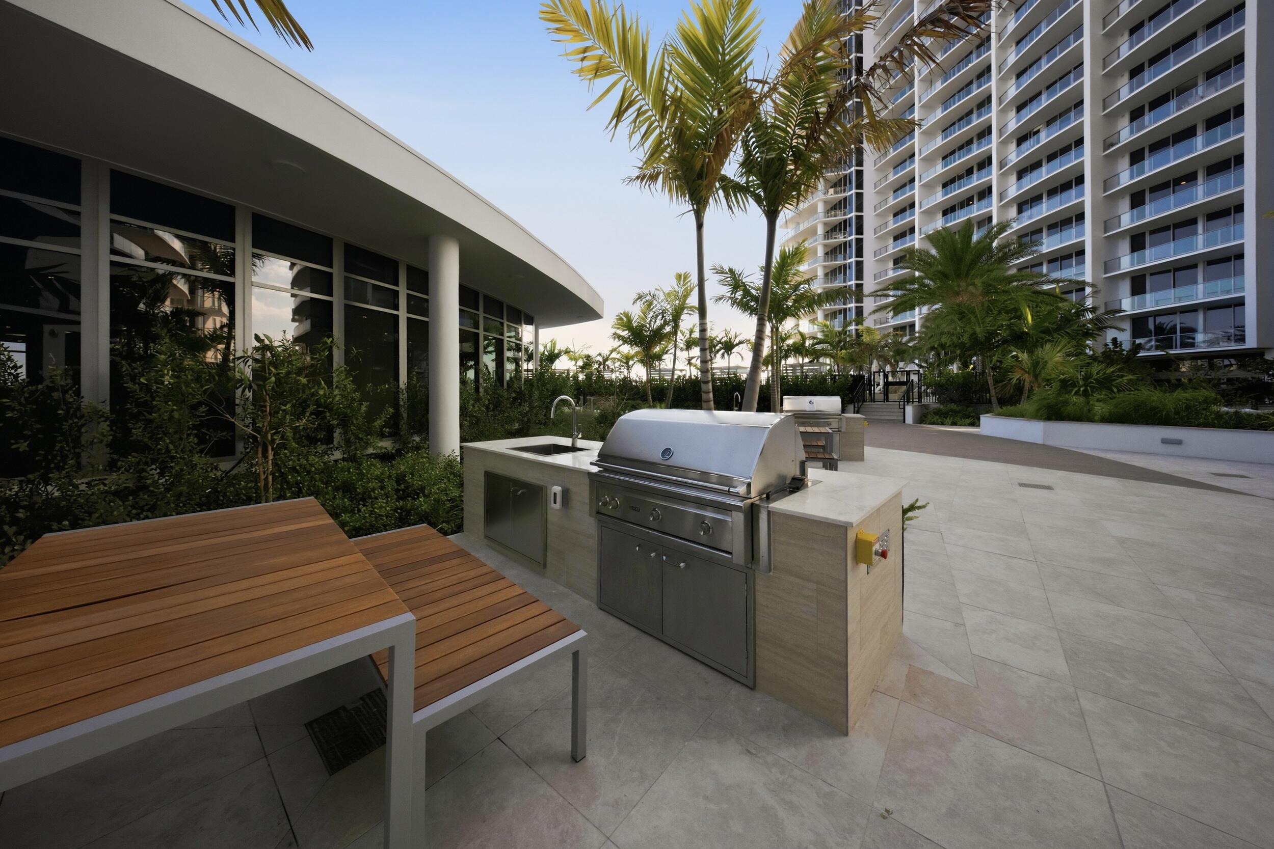 220 Lake Shore #1410, Lake Park FL 33403