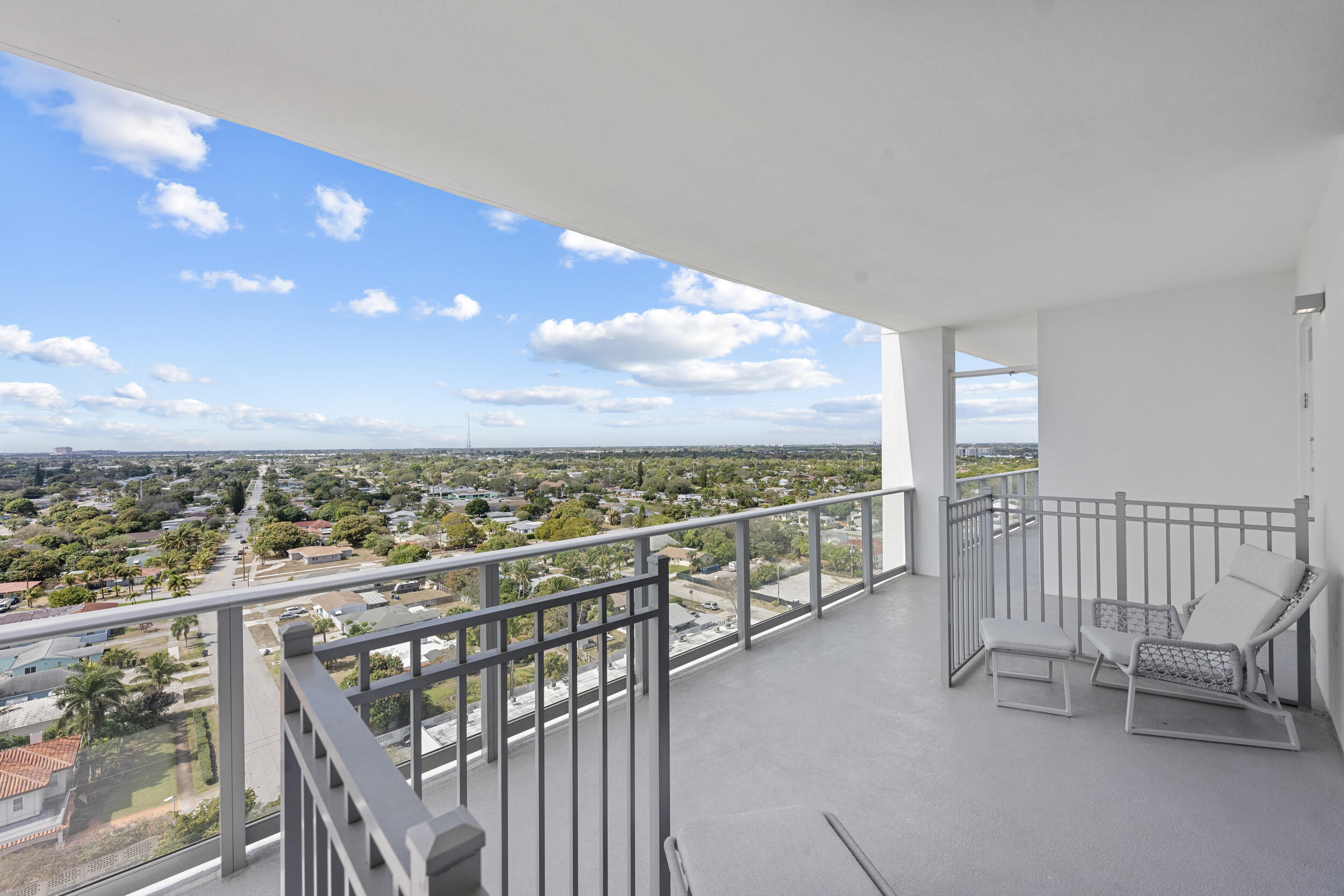 220 Lake Shore #1410, Lake Park FL 33403