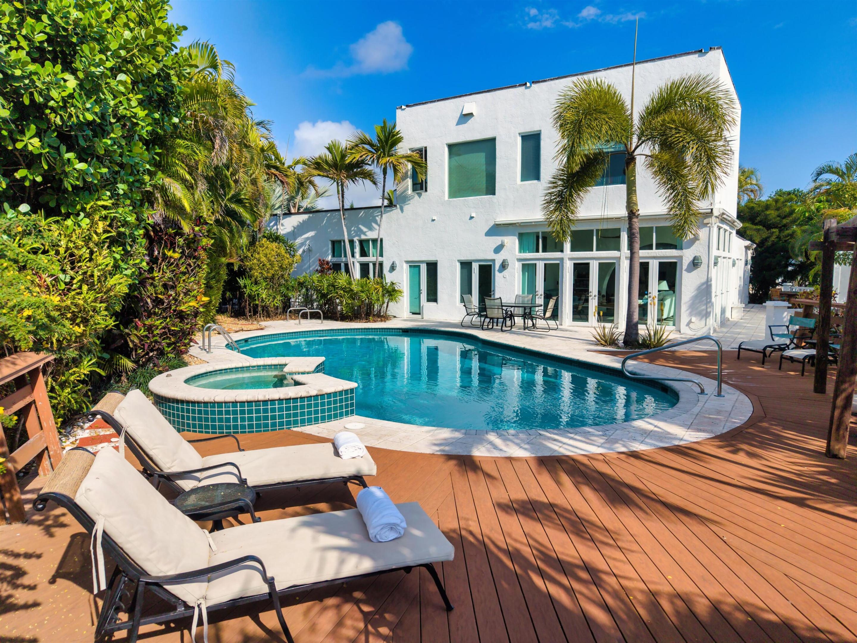 794 Staghorn, Boca Raton FL 33432