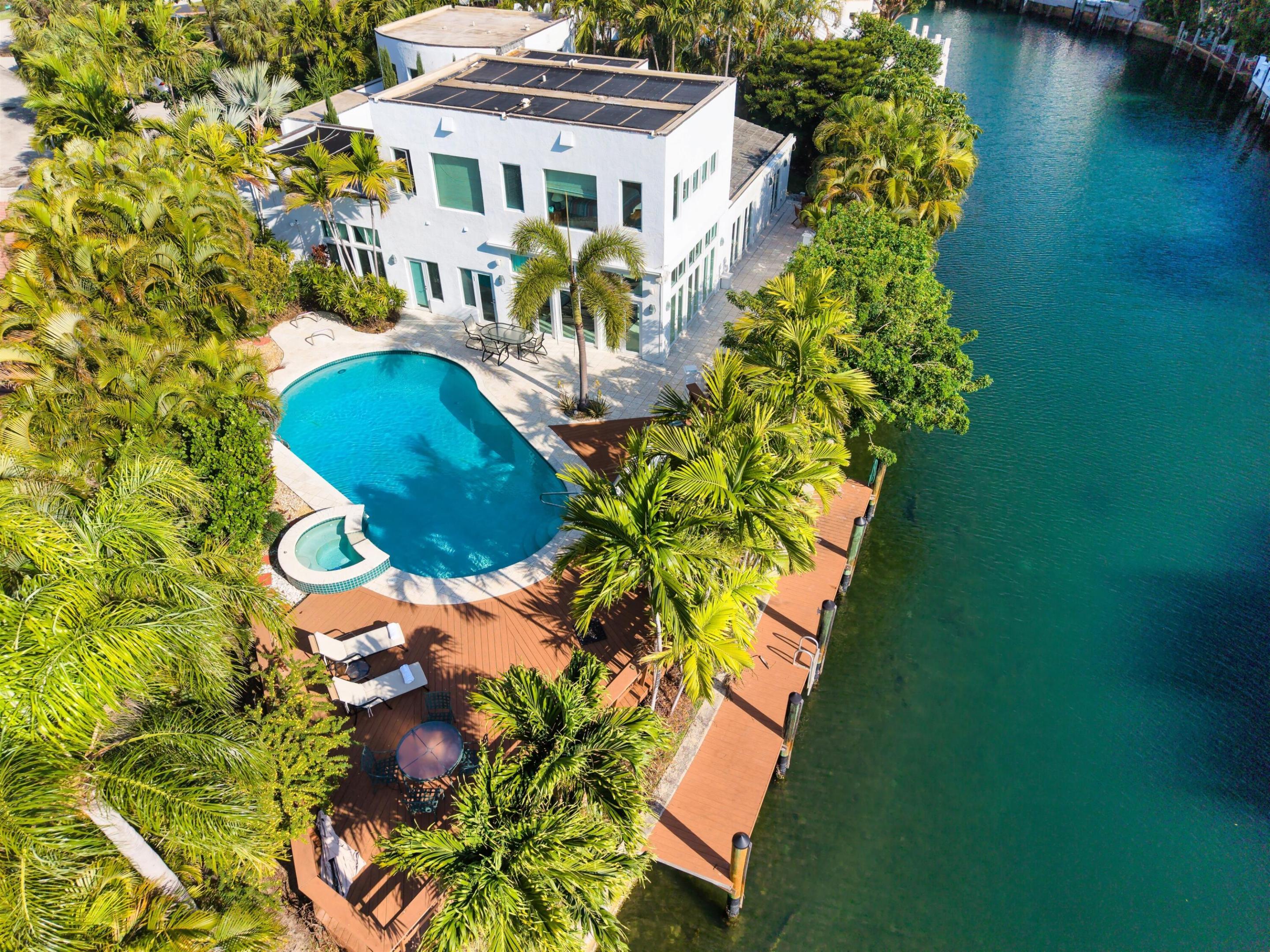 794 Staghorn, Boca Raton FL 33432