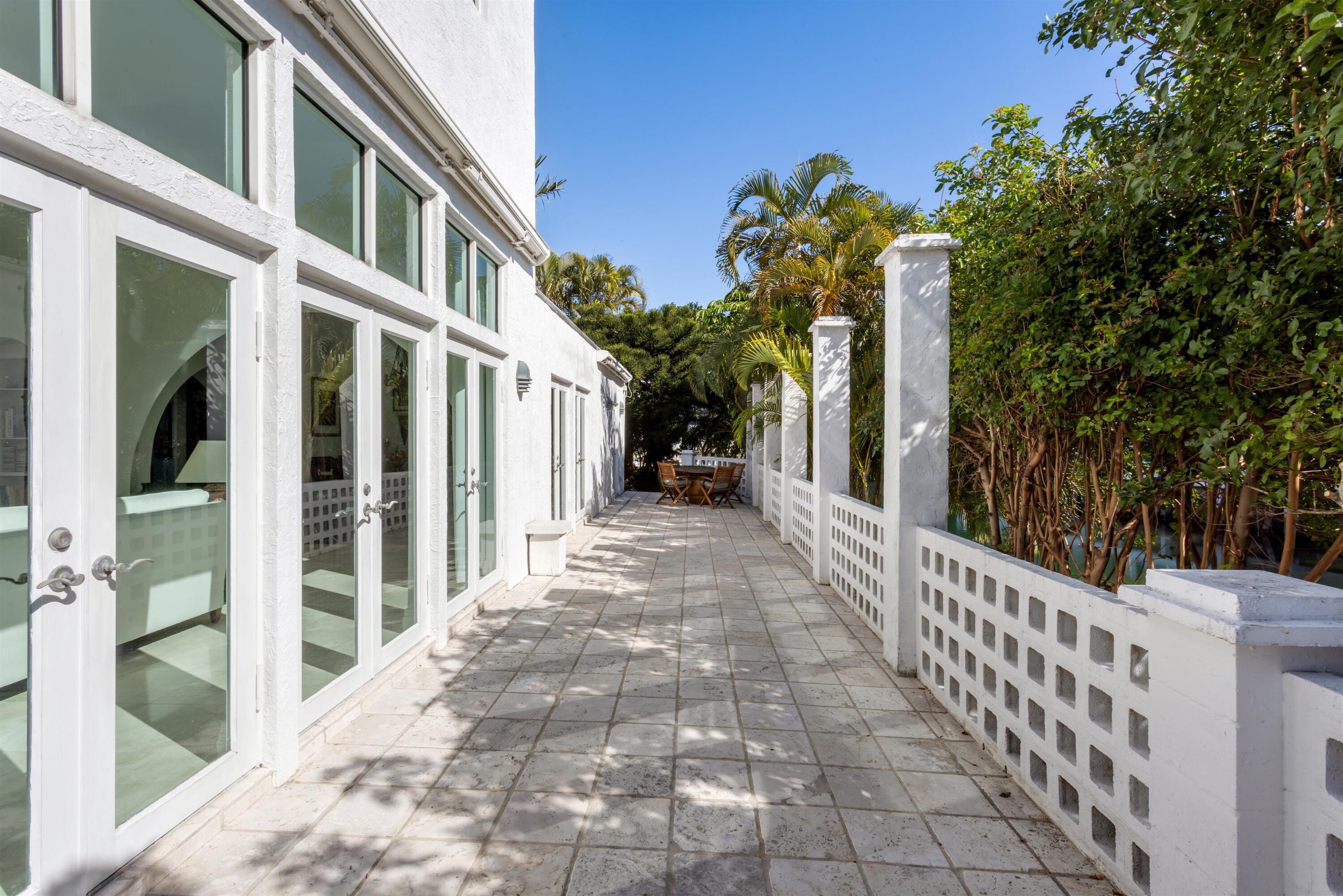 794 Staghorn, Boca Raton FL 33432