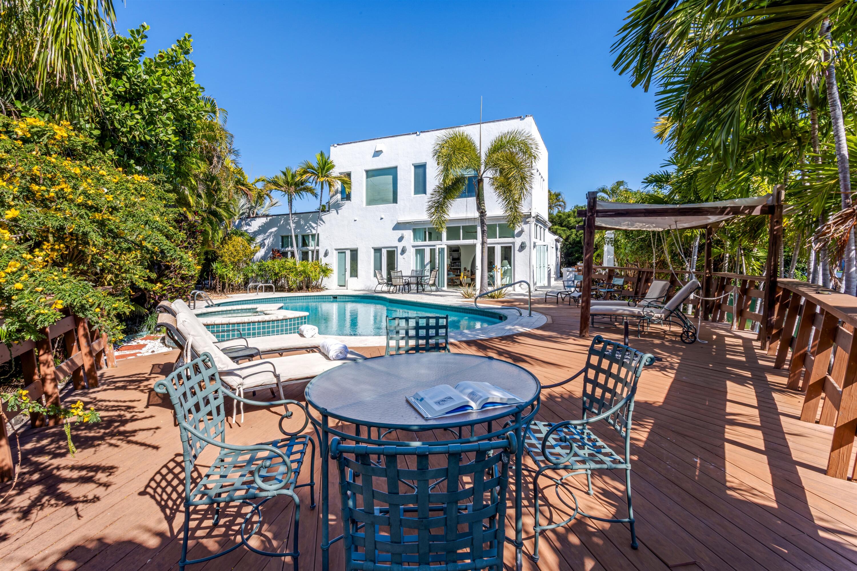 794 Staghorn, Boca Raton FL 33432